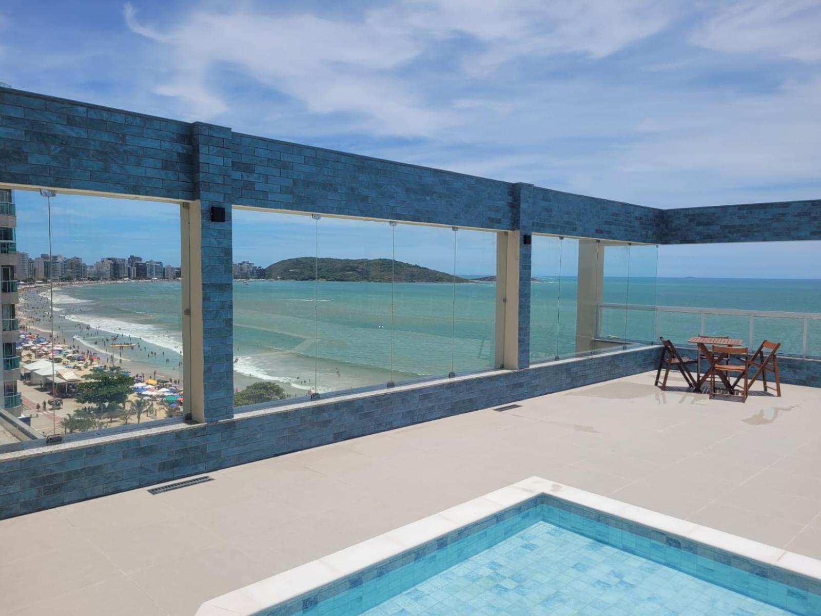 Apartamento com Vista para o Mar