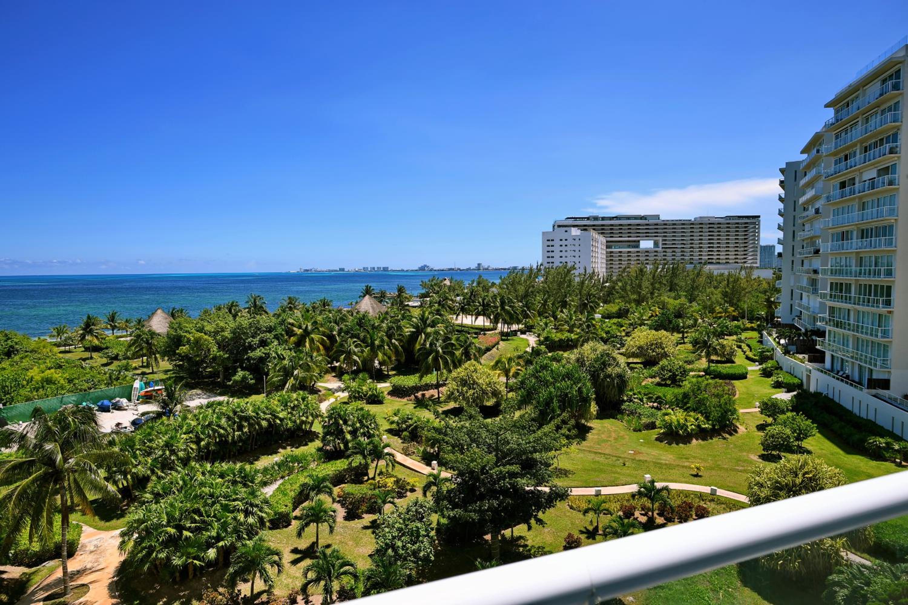 Beachfront apartment Blue Vista