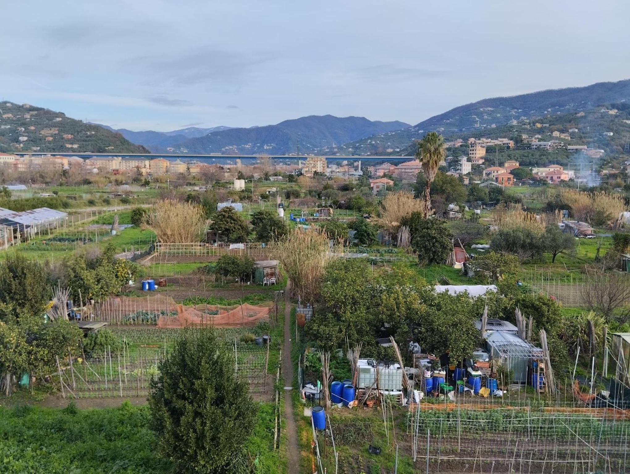 Appartamento con posto auto privato comodo a centro e spiagge view 3