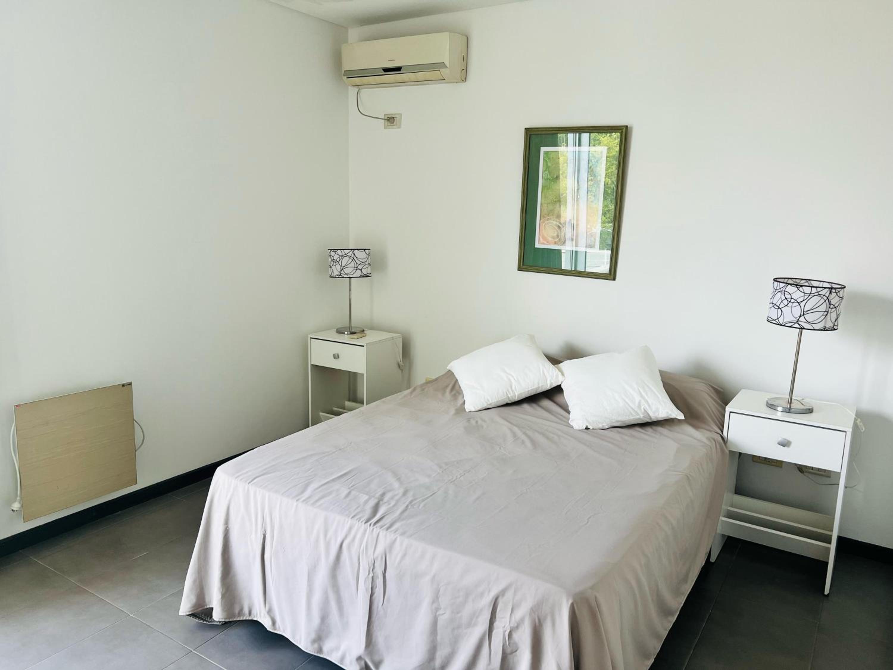 Excelente depto zona residencial- con cochera