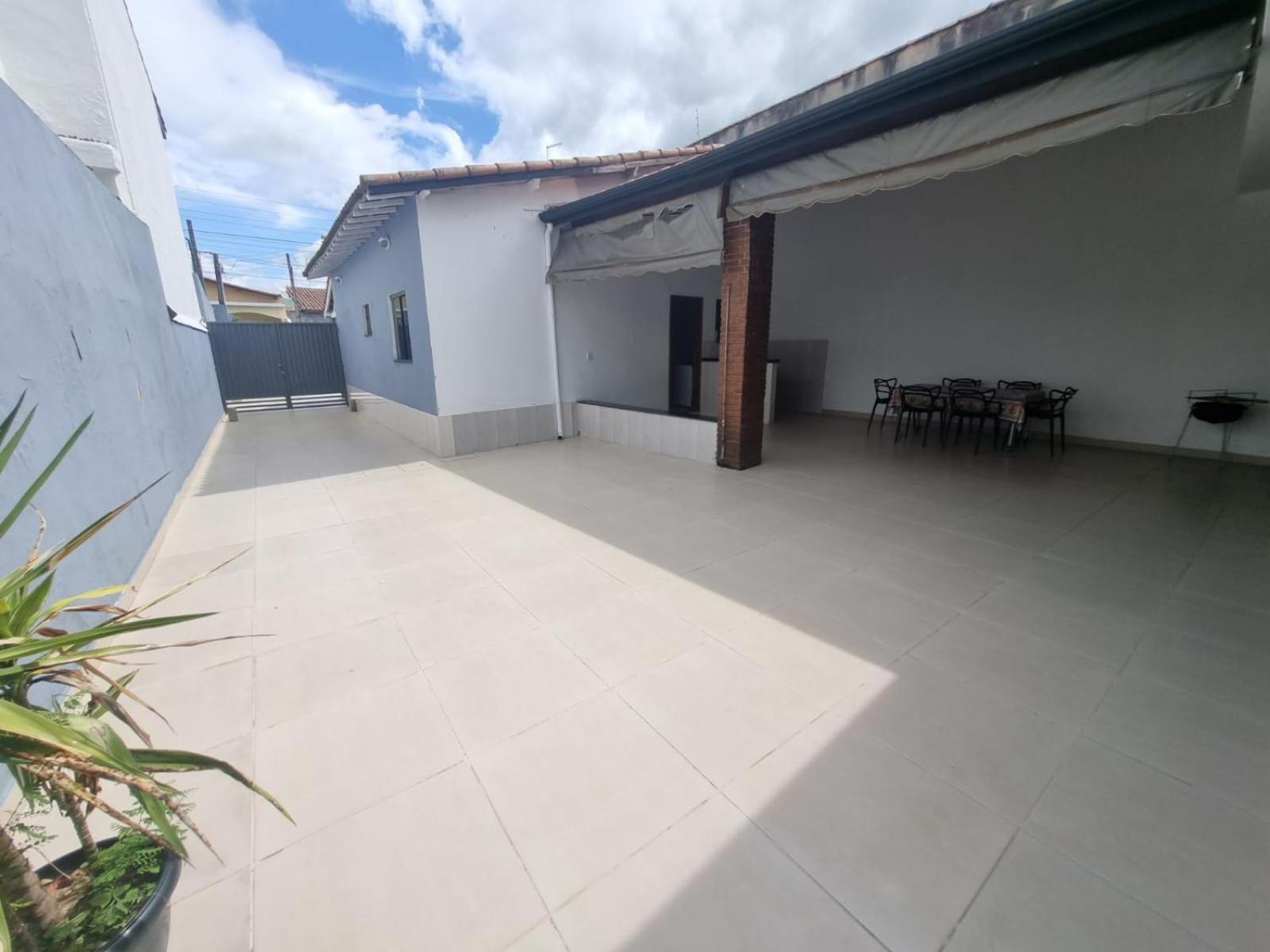 Casa nova e confortável próxima ao Santuário