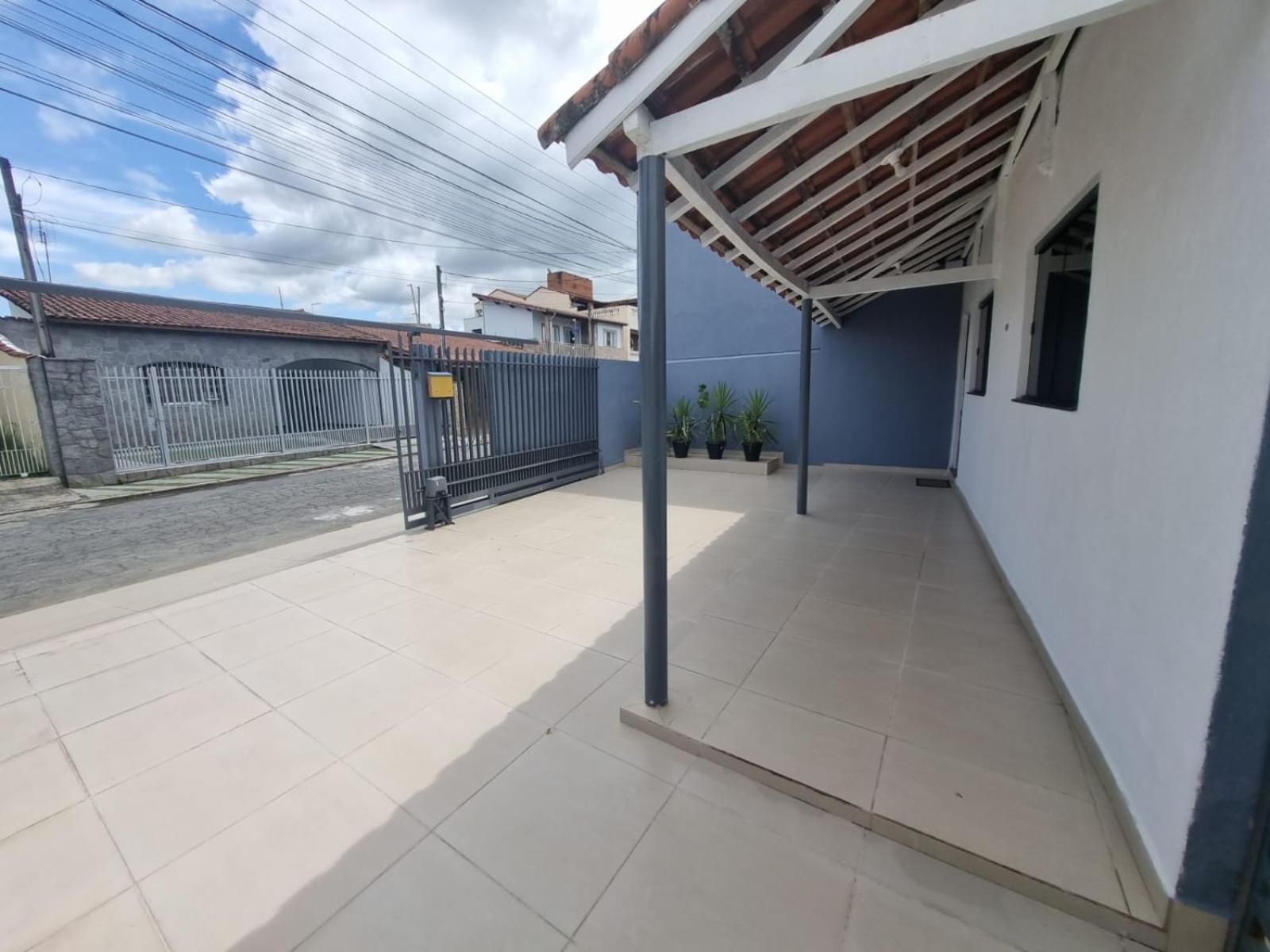 Casa nova e confortável próxima ao Santuário