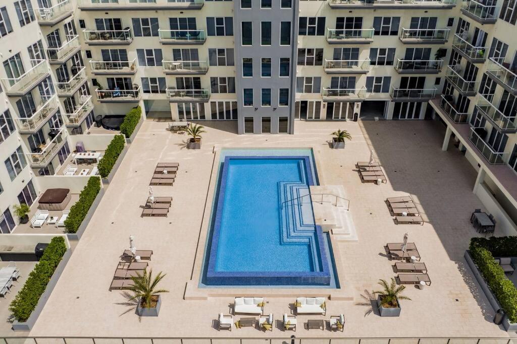 Top Floor Condo-2/2-Solitude n Aruba