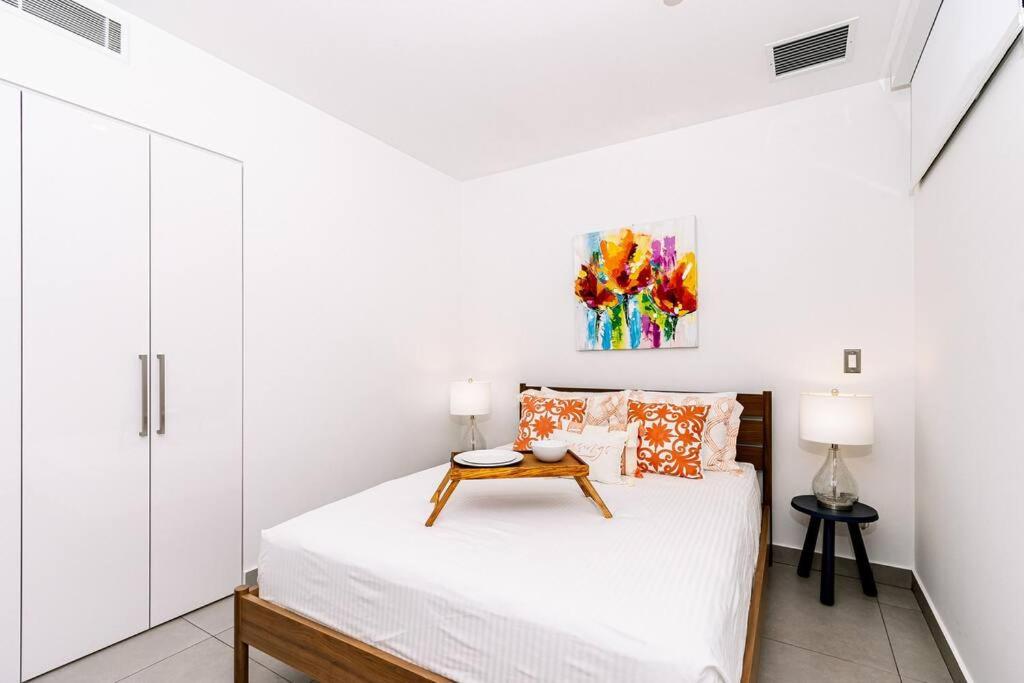 Top Floor Condo-2/2-Solitude n Aruba