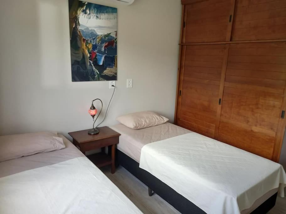 Casa completa em praia própria para banho Mariscal