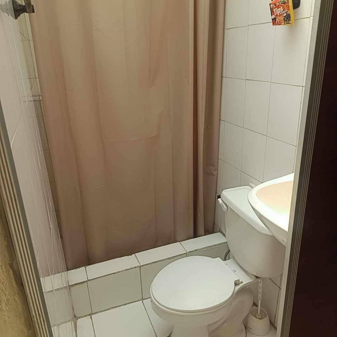 Minidepartamento central en Ambato, para 1 a 8 personas en 3 Camas y un colchon