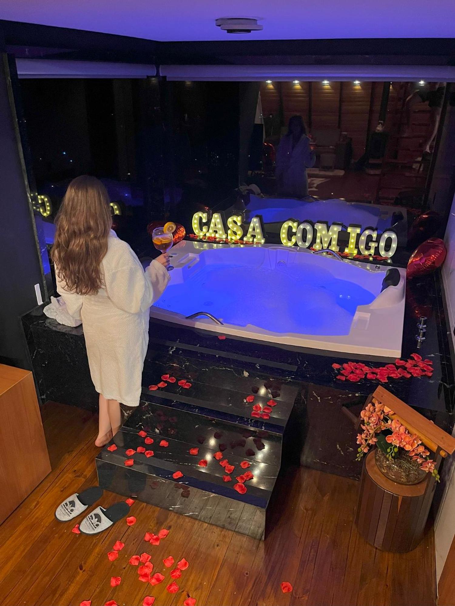 Vila Rosa Lodges - Chalés e Domo