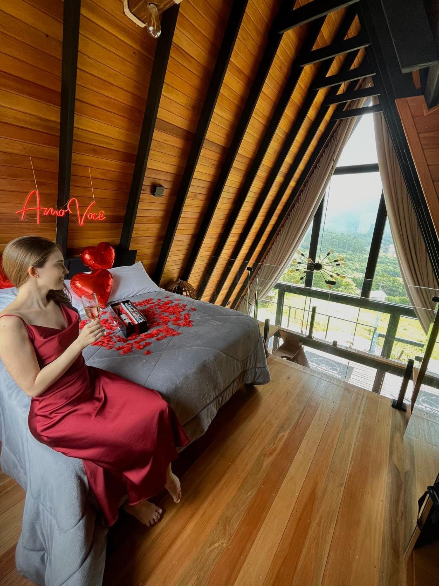 Vila Rosa Lodges - Chalés e Domo