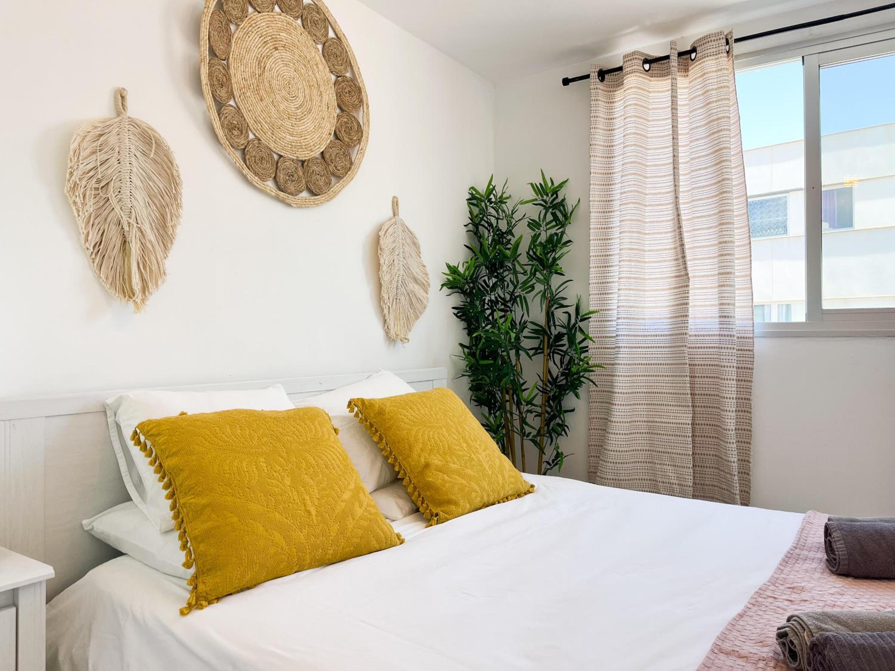 Casa Sol Bristol Sunset Beach