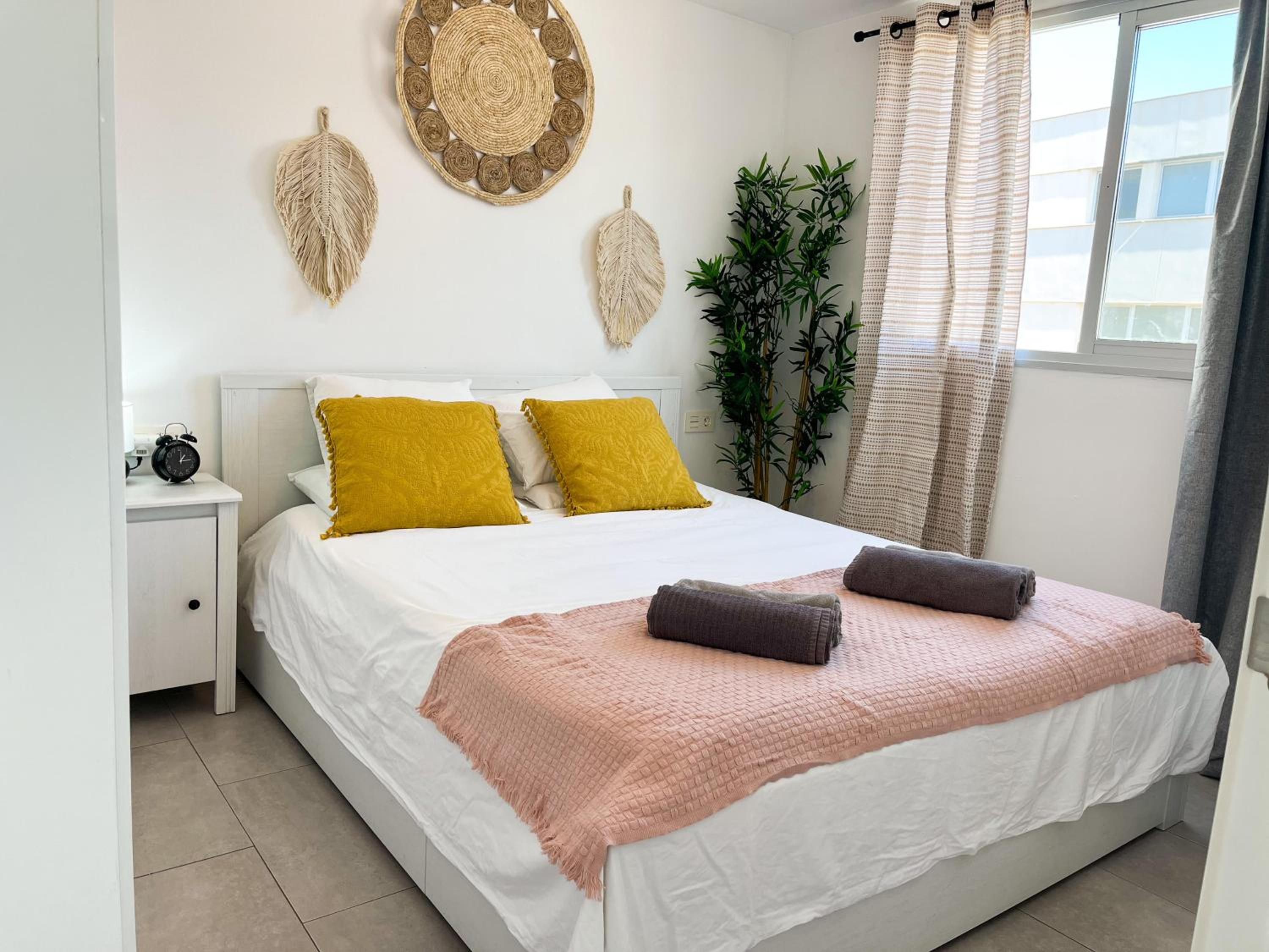 Casa Sol Bristol Sunset Beach