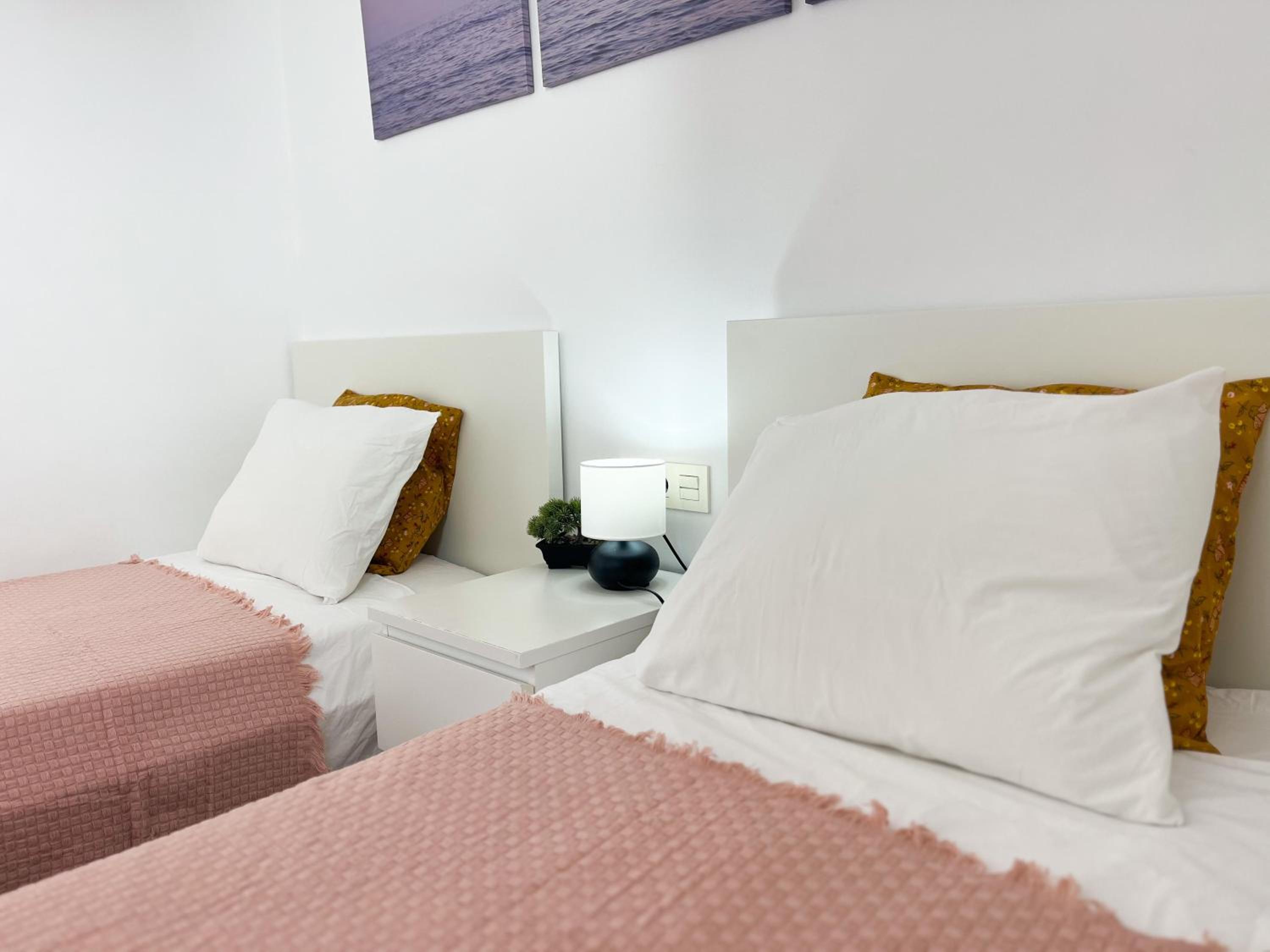 Casa Sol Bristol Sunset Beach