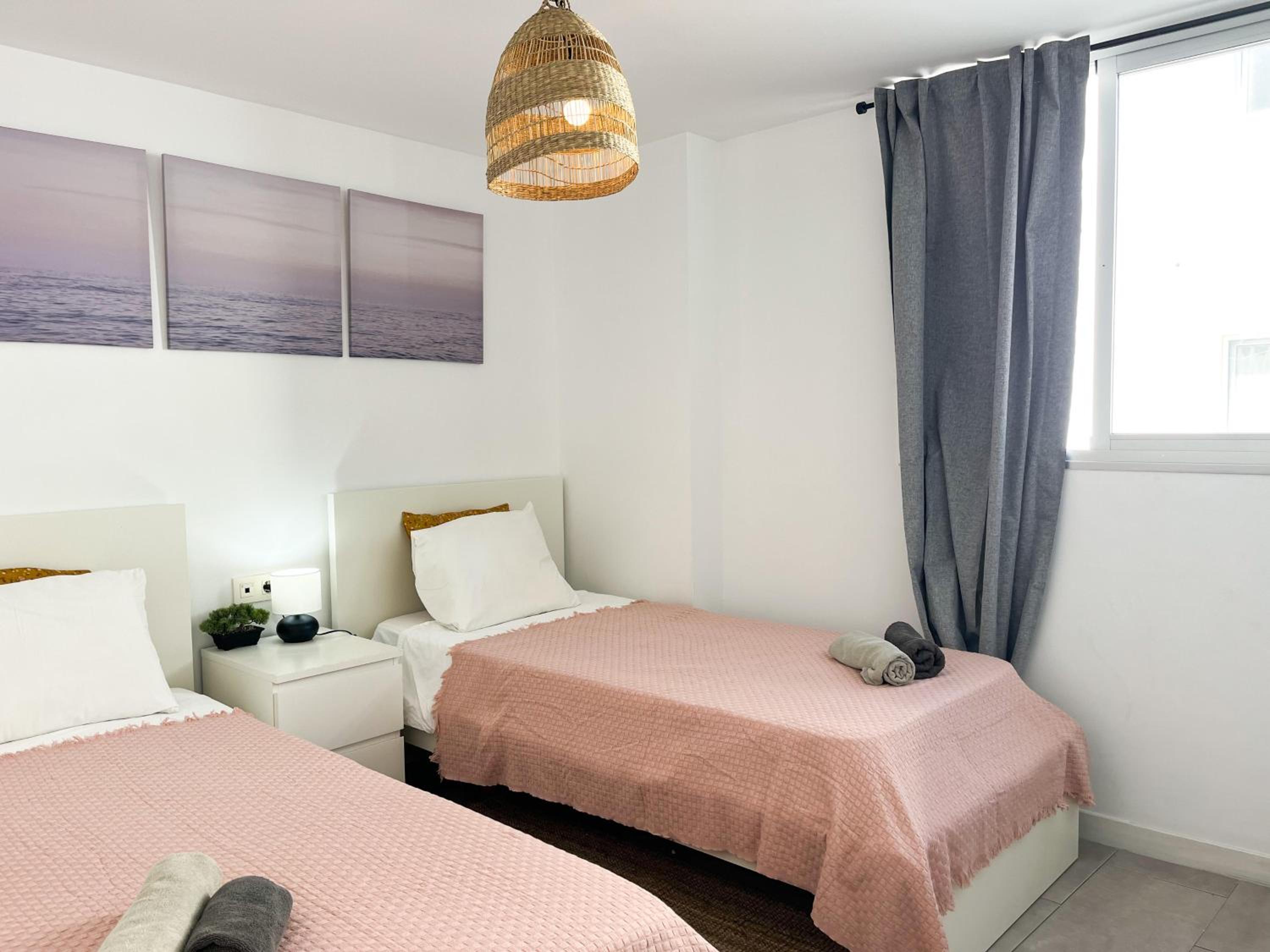 Casa Sol Bristol Sunset Beach
