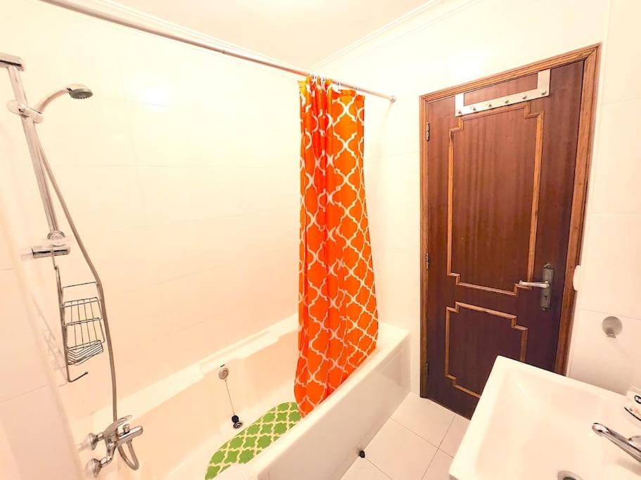 RiverSide Old Town large Charming Apartment view 2