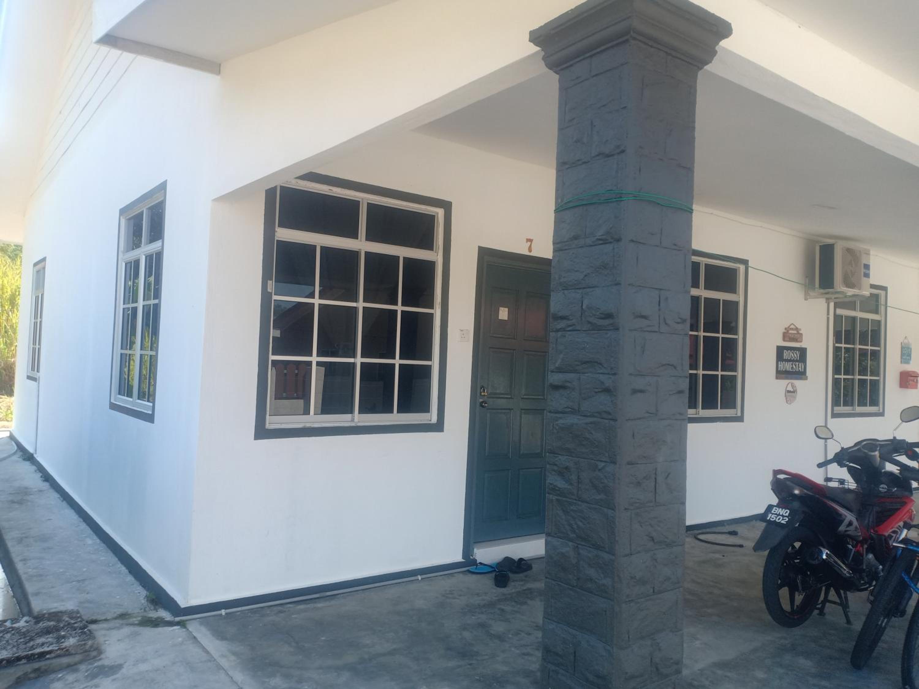 Rossy Homestay