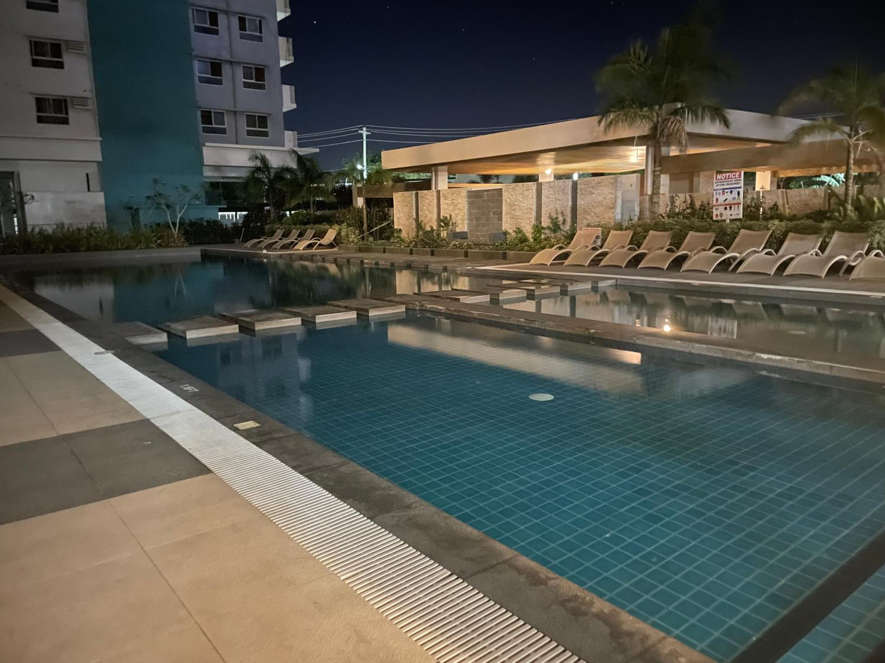 Minimalist Condo Studio at Messavire Garden Residence near Ruins Bacolod view 4