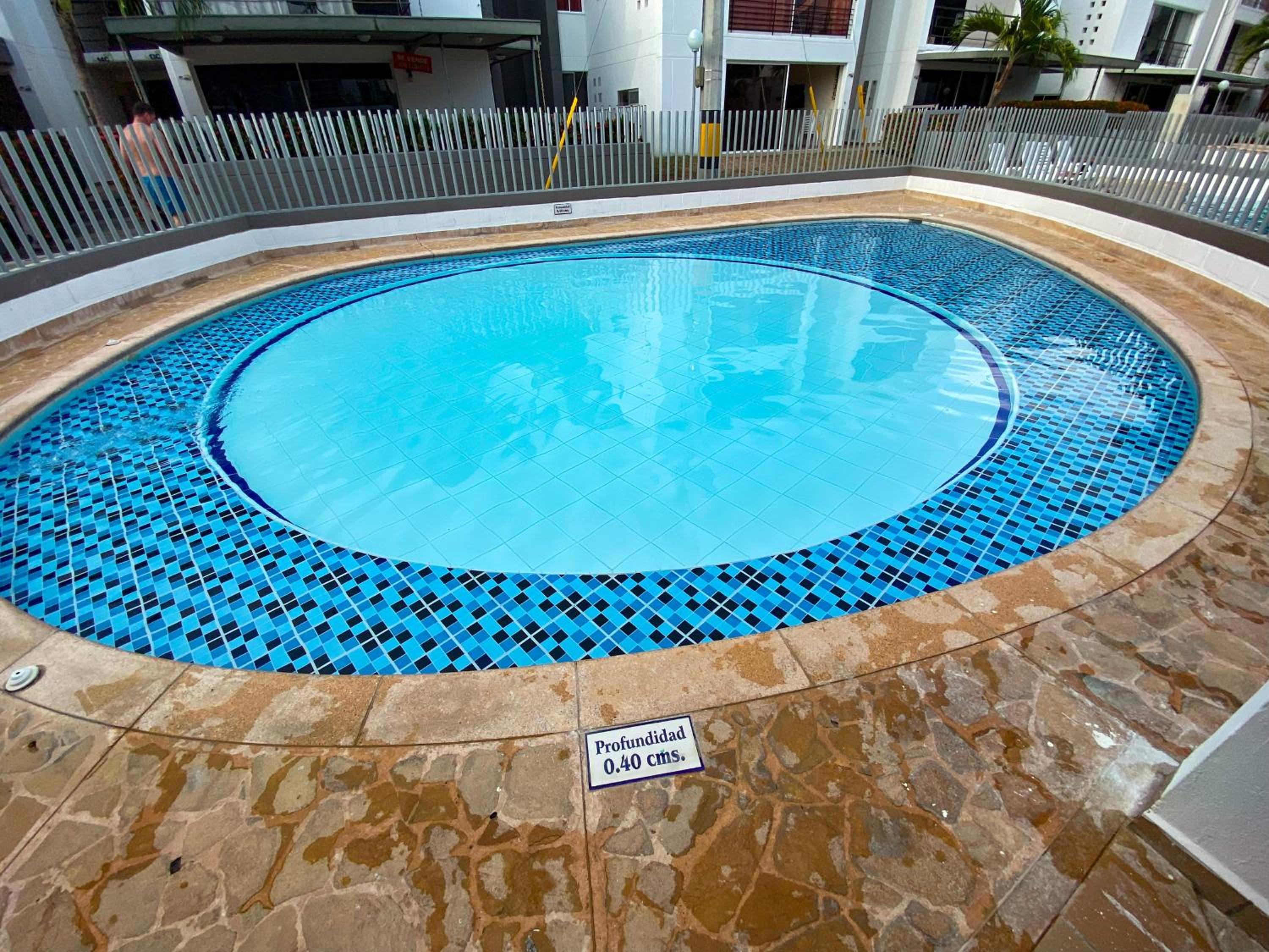 Apto Santa Fe muy cerca Parque Principal - Piscina