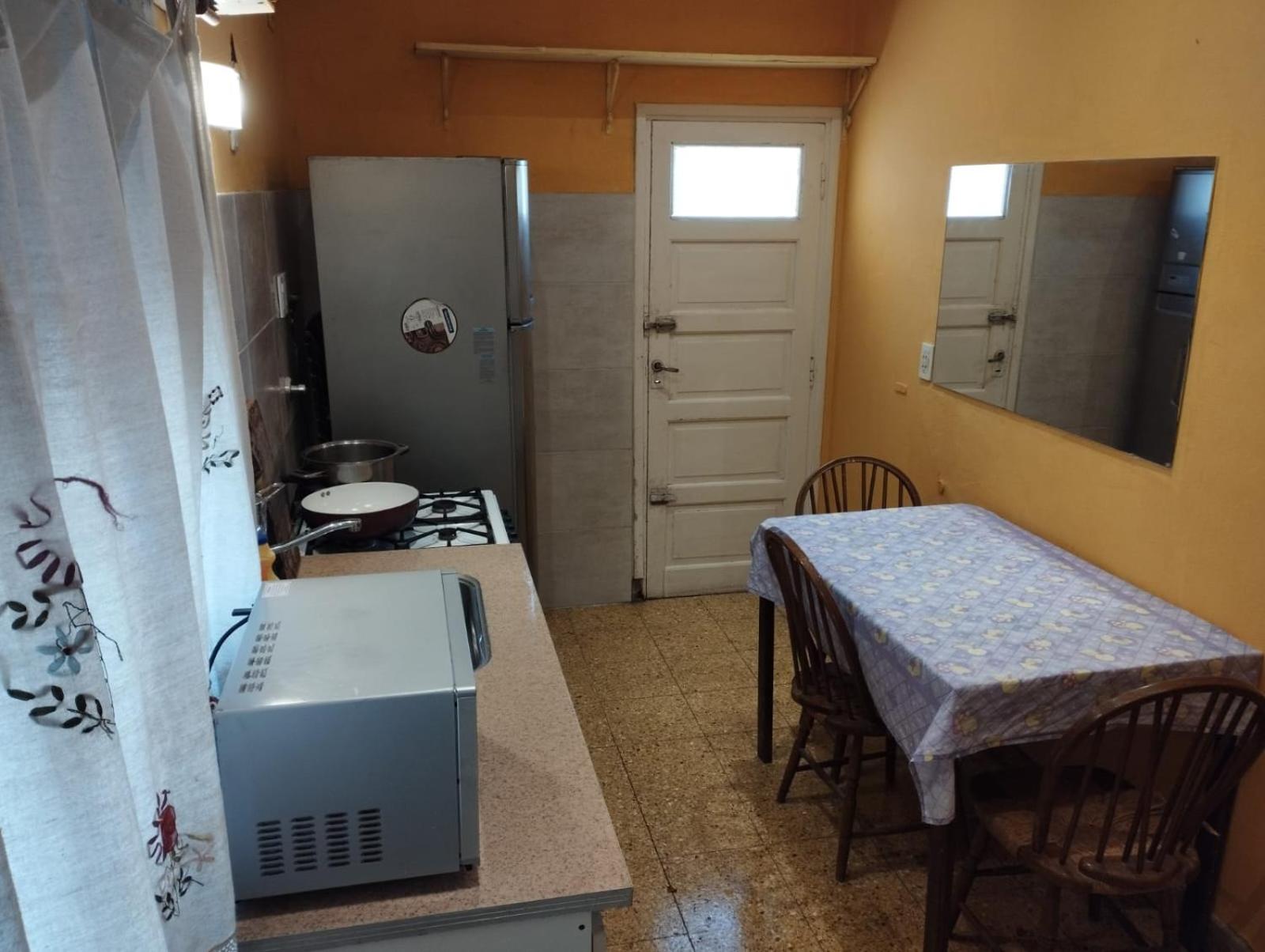 Excelente Casa 5 Ambientes
