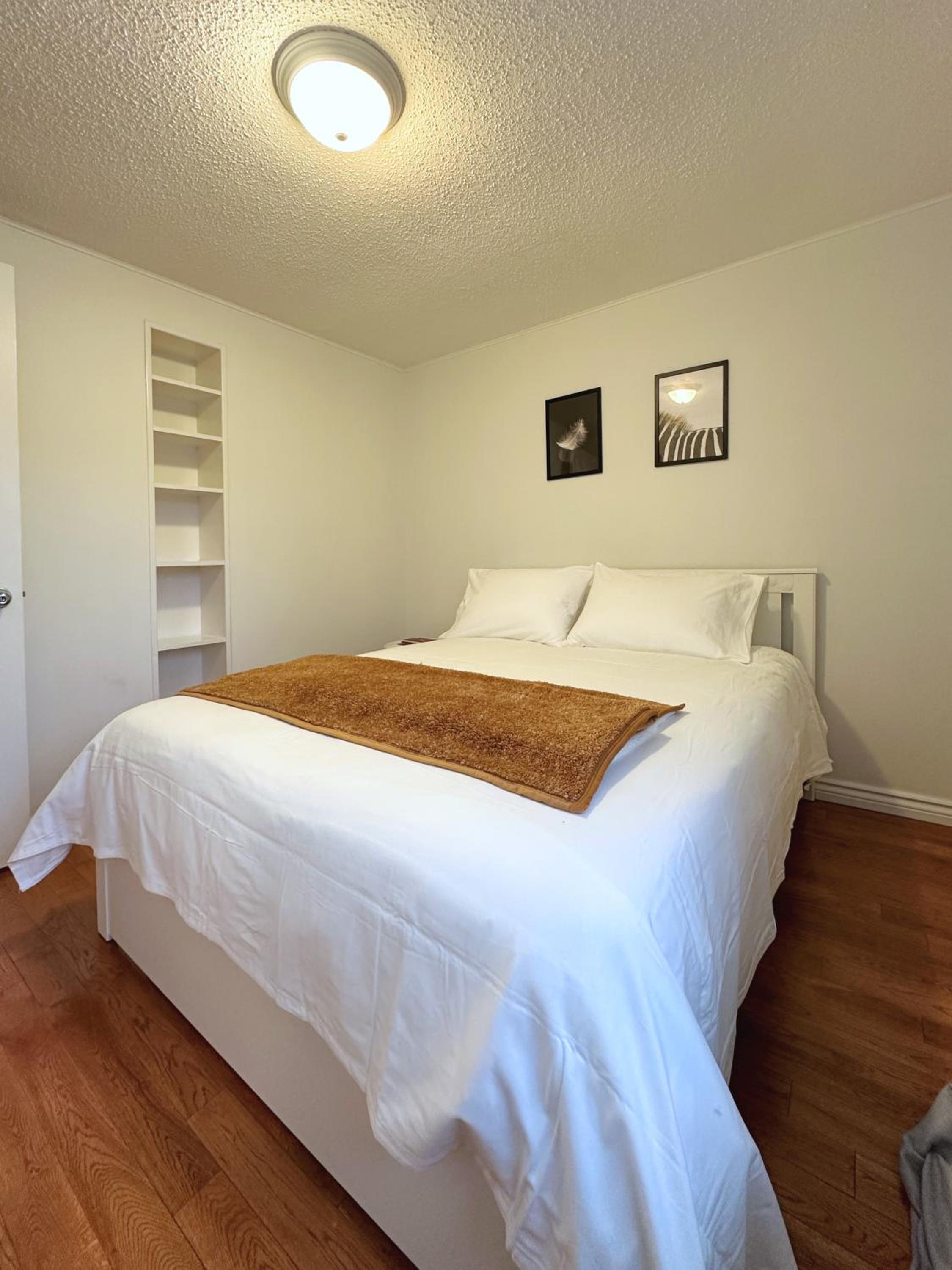 Elegant Spacious 4BR House in Upscale Neighborhood