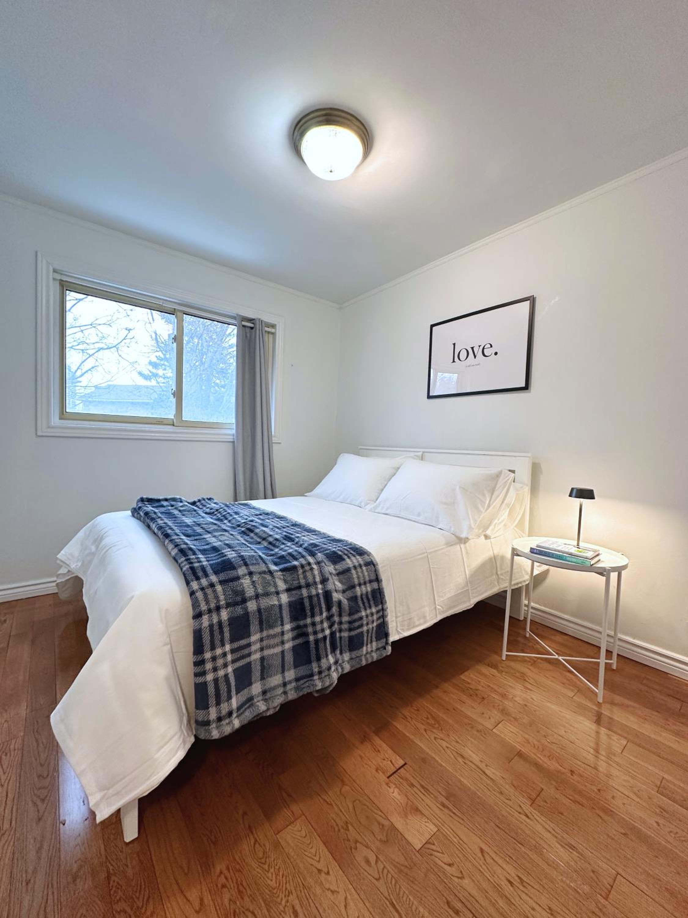 Elegant Spacious 4BR House in Upscale Neighborhood