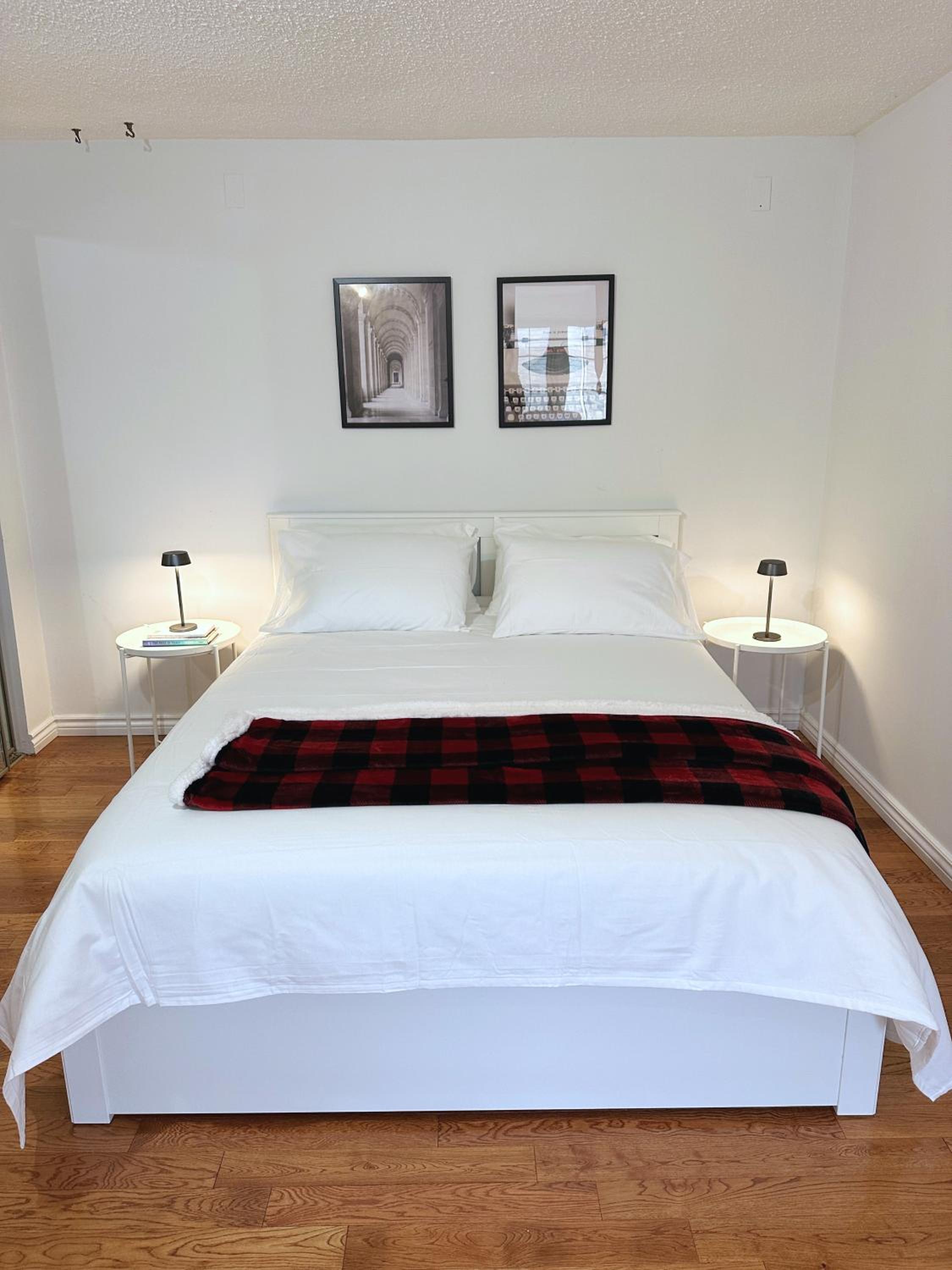 Elegant Spacious 4BR House in Upscale Neighborhood
