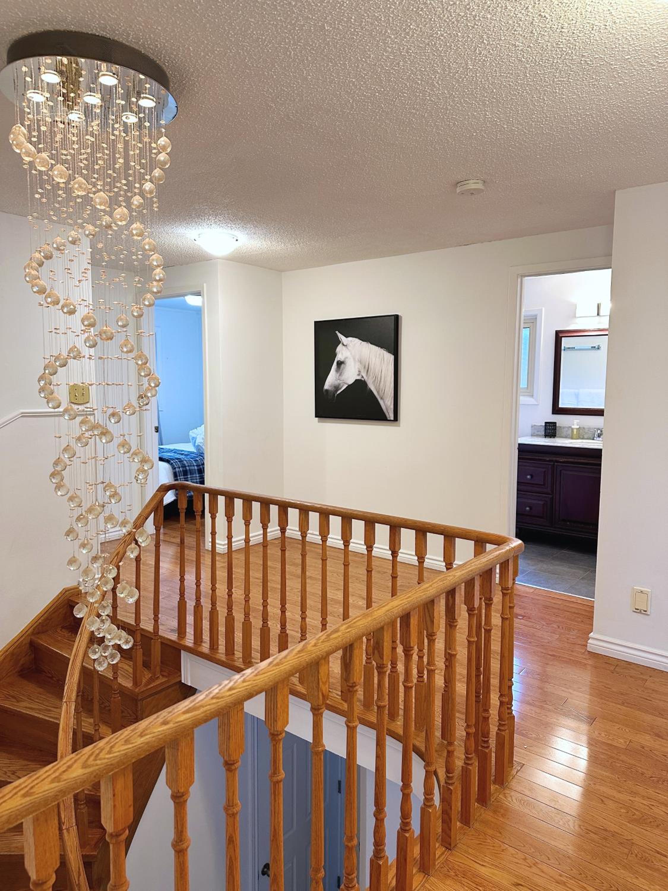 Elegant Spacious 4BR House in Upscale Neighborhood