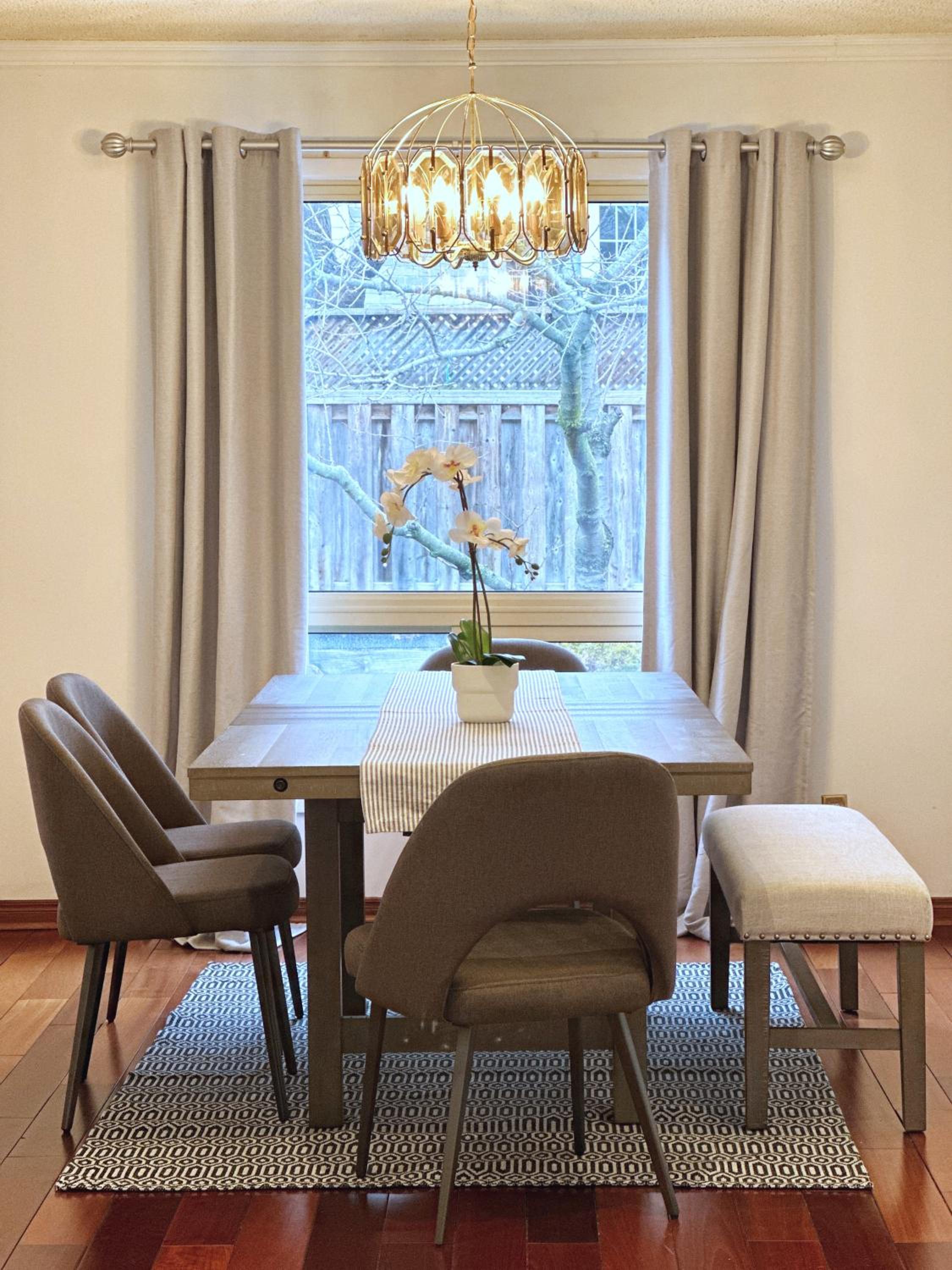 Elegant Spacious 4BR House in Upscale Neighborhood