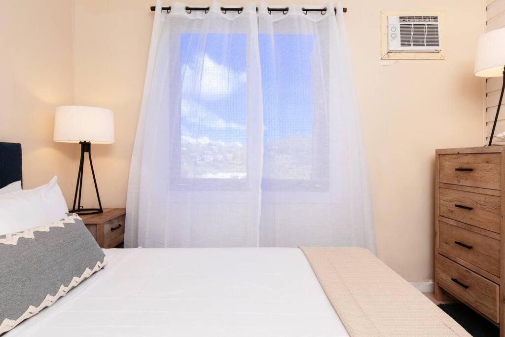 Stunning Cottage with Ocean Views Near Beaches view 3