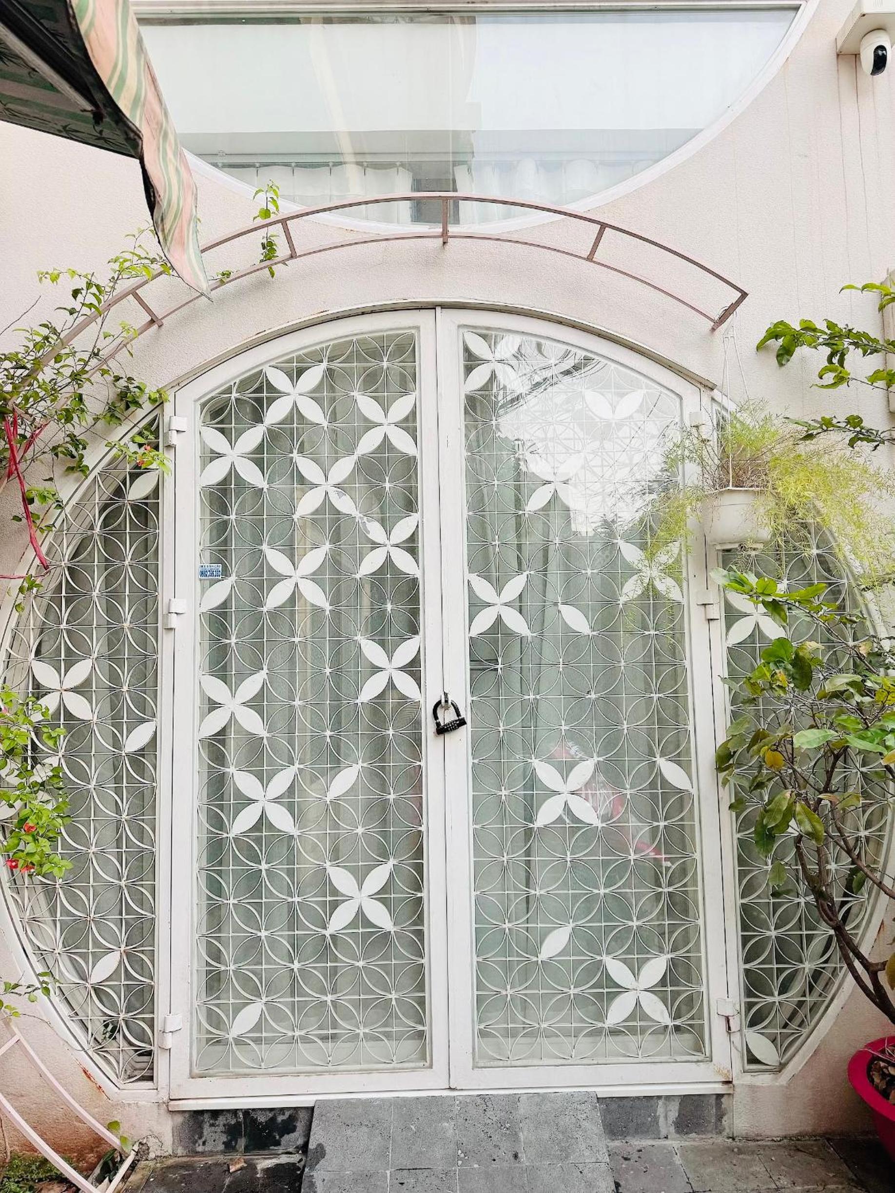 DORI HOUSE NTL