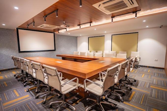 meeting & event spaces
