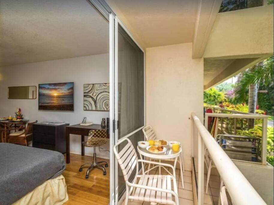 Beachside Retreat with High-Speed Wi-Fi and Pool view 3