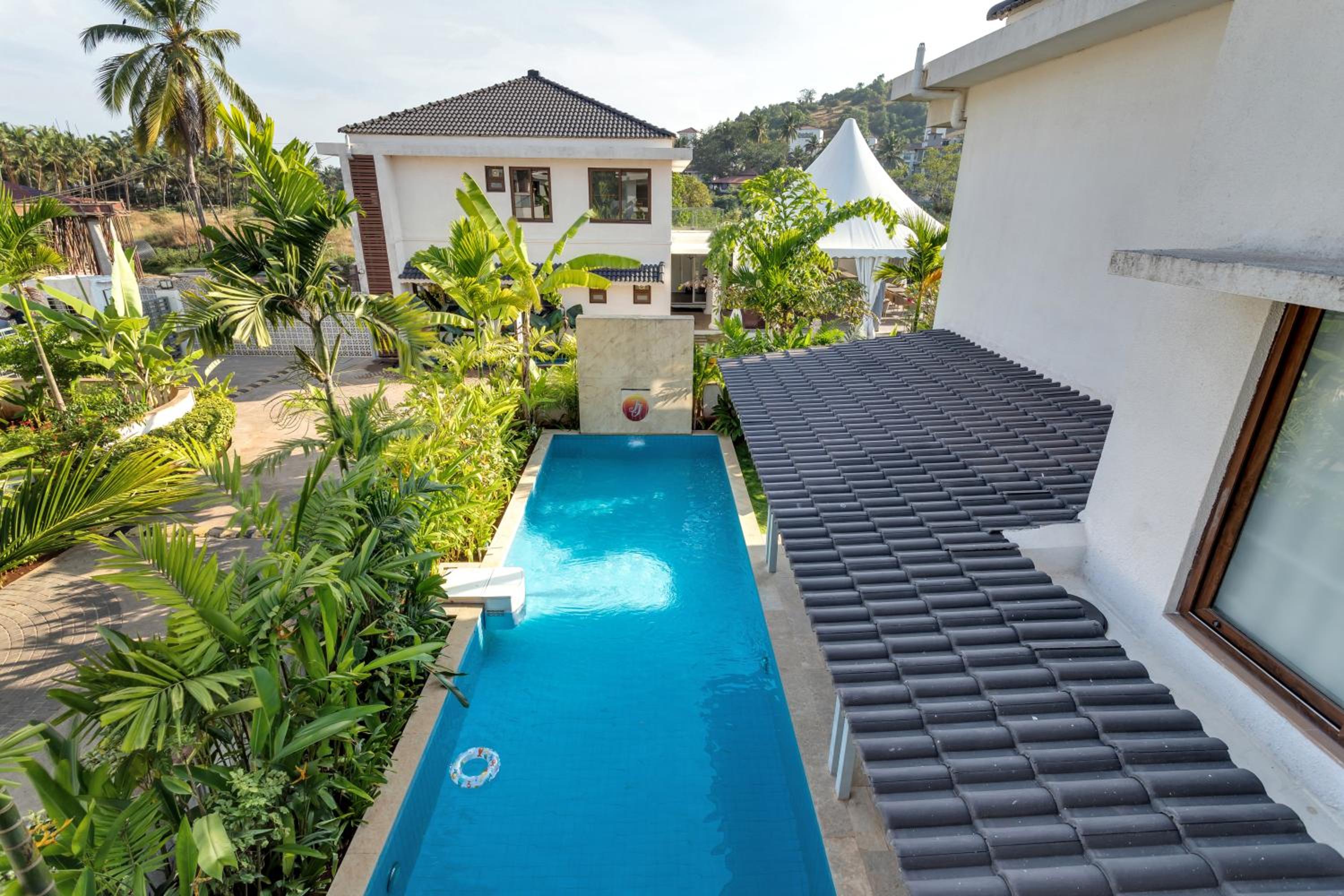 HIREAVILLA Villa Inaari - 5BHK with Private Pool in Anjuna view 2