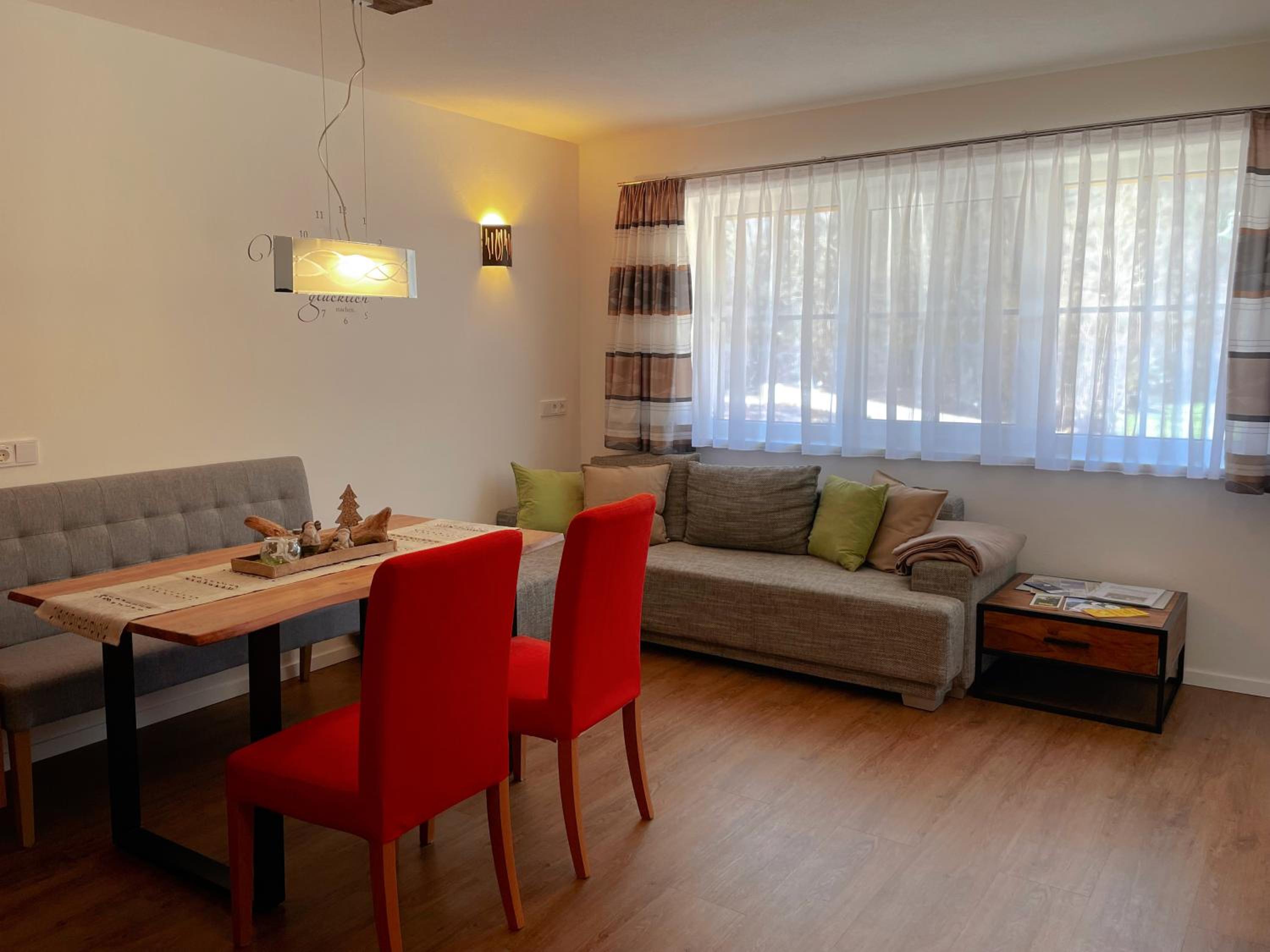 Wohnen am Almufer - Ferienwohnung Straßmair