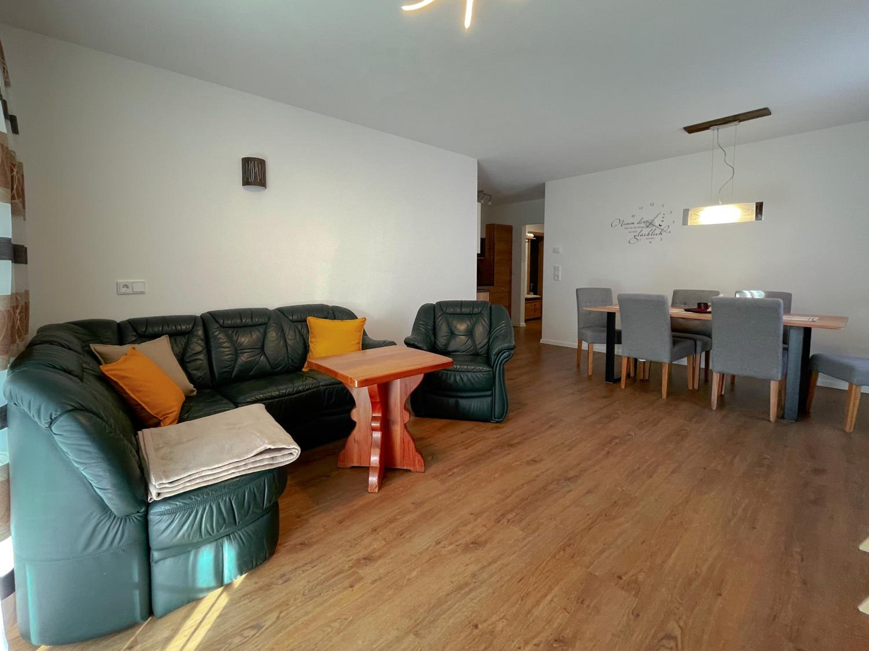 Wohnen am Almufer - Ferienwohnung Straßmair