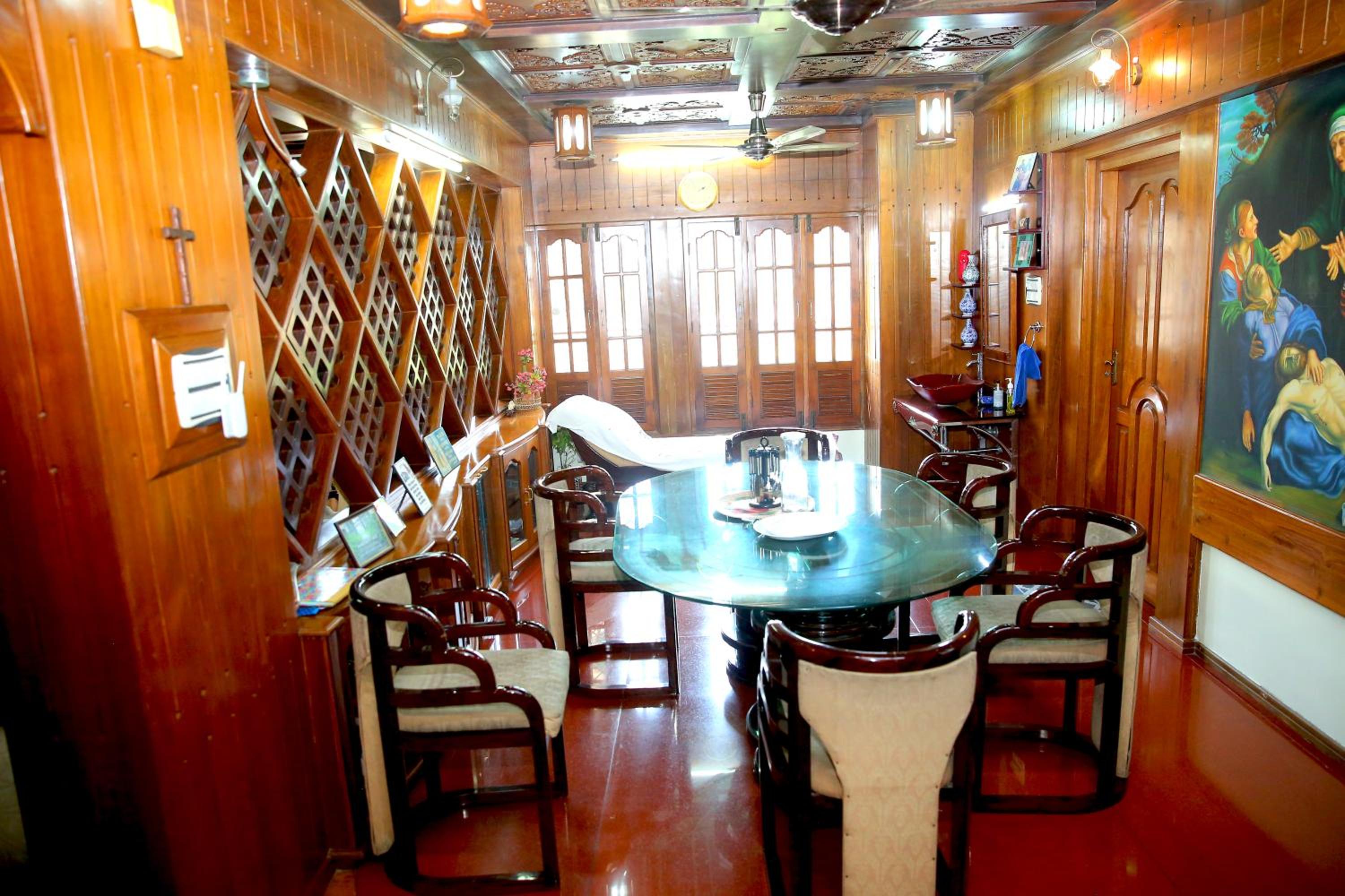 Court View Homestay
