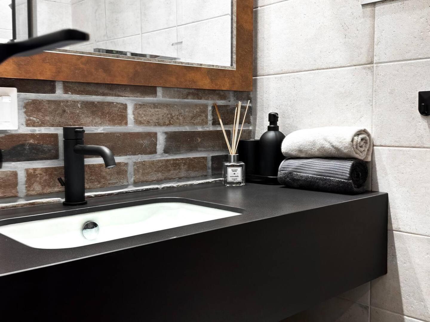 2BR by NDK - AC - Desk - Lux Interior - Balcony
