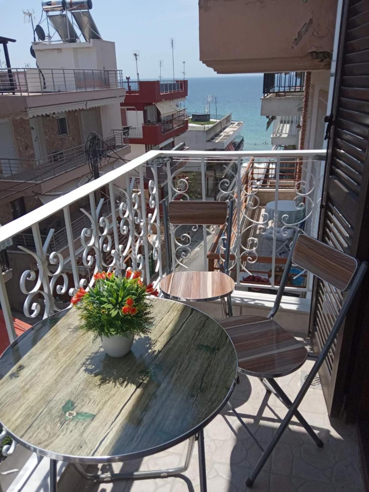 GOLDEN ROOMS photo 1