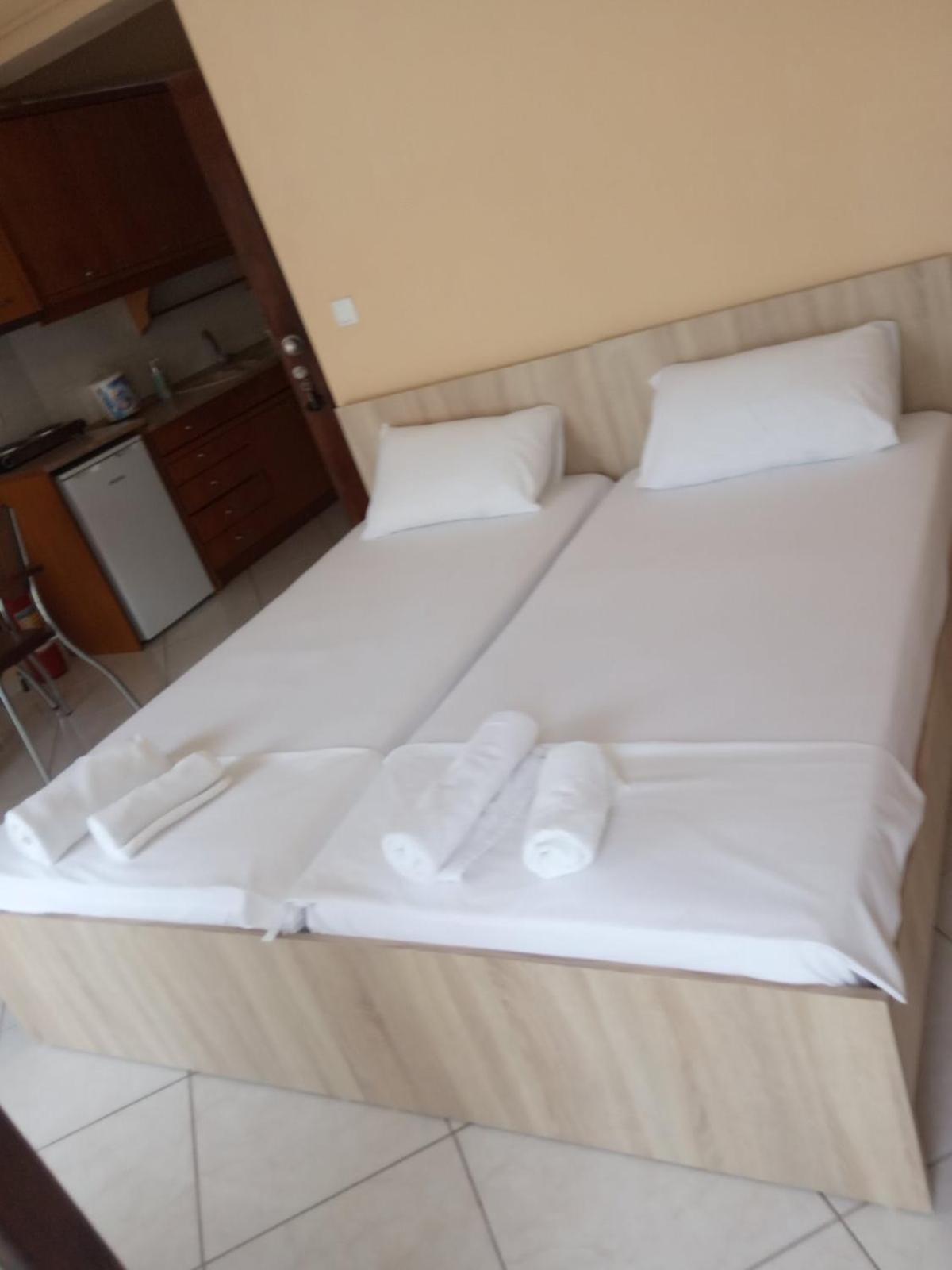 GOLDEN ROOMS photo 3