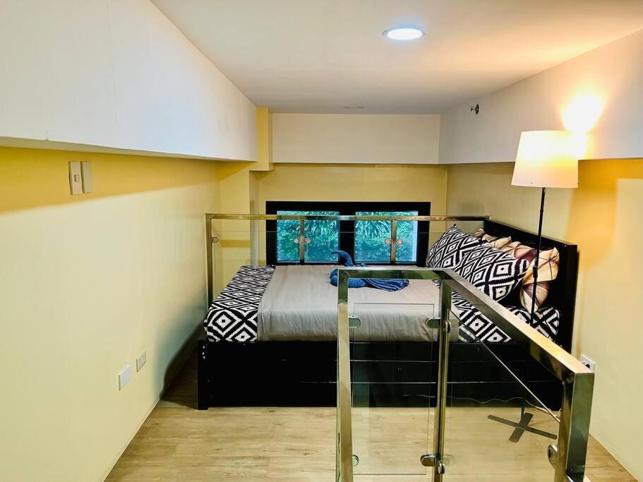 Baguio Loft w/ Wifi & Free Parking view 5