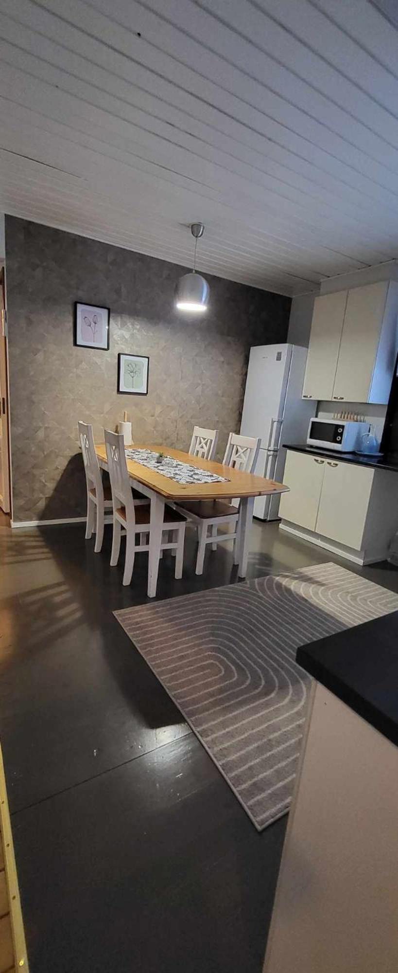 3 bedrooms, sauna and kitchen All house view 4