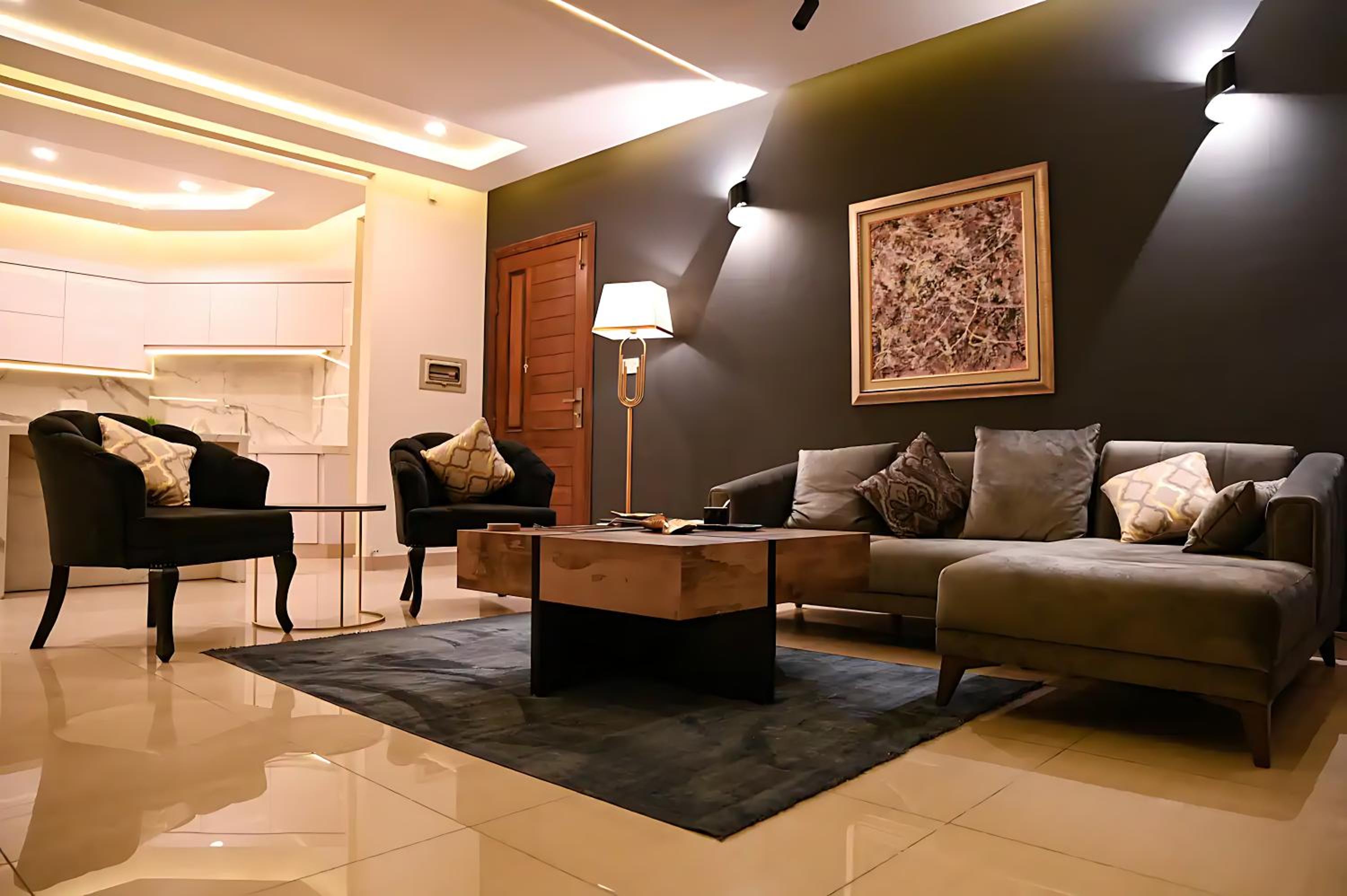 Deluxe Luxury Apartment view 3