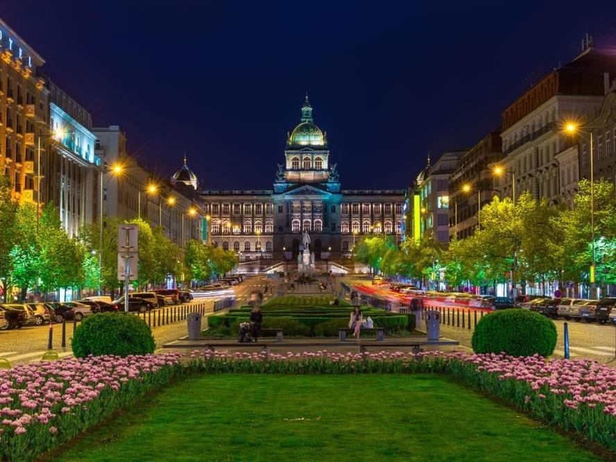 Wenceslas' Shi apartmen 02