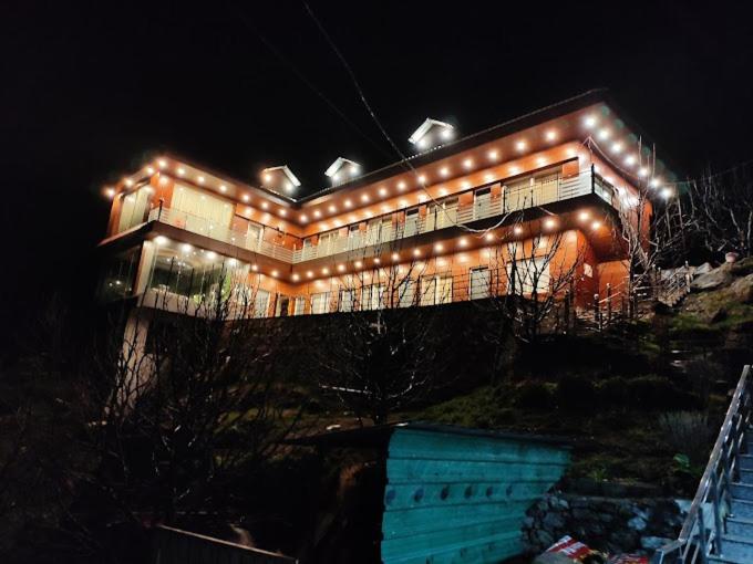 Cottages in Gangotri