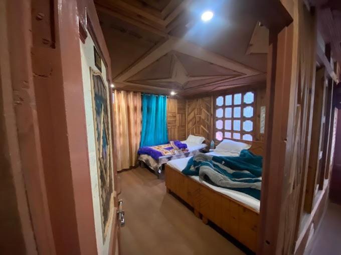 Cottages in Gangotri