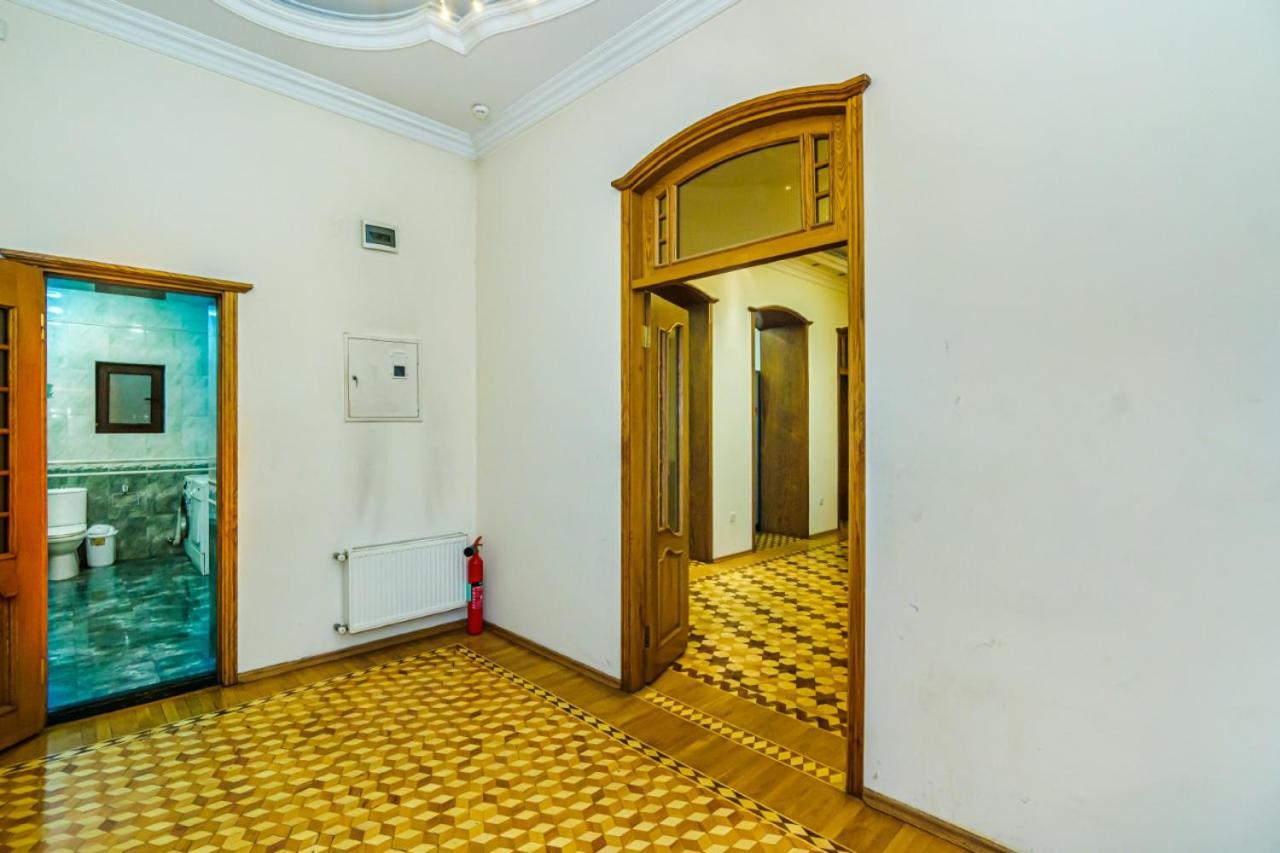 Big Apartment Saray