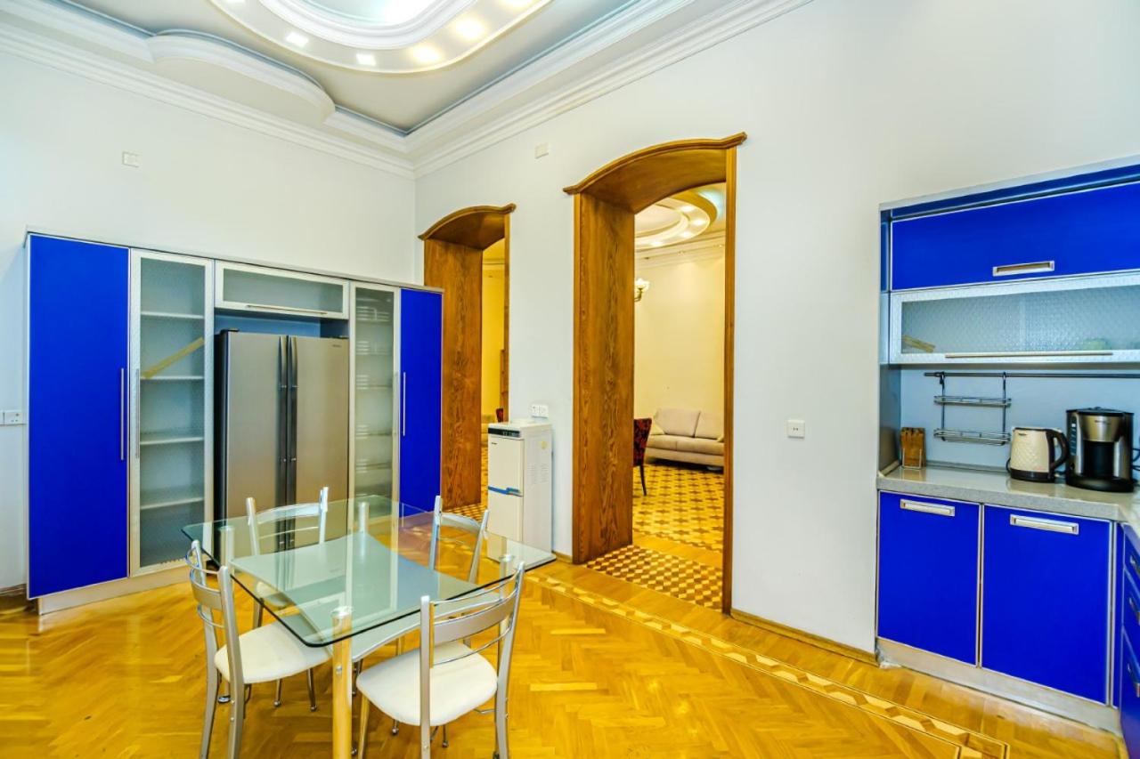 Big Apartment Saray