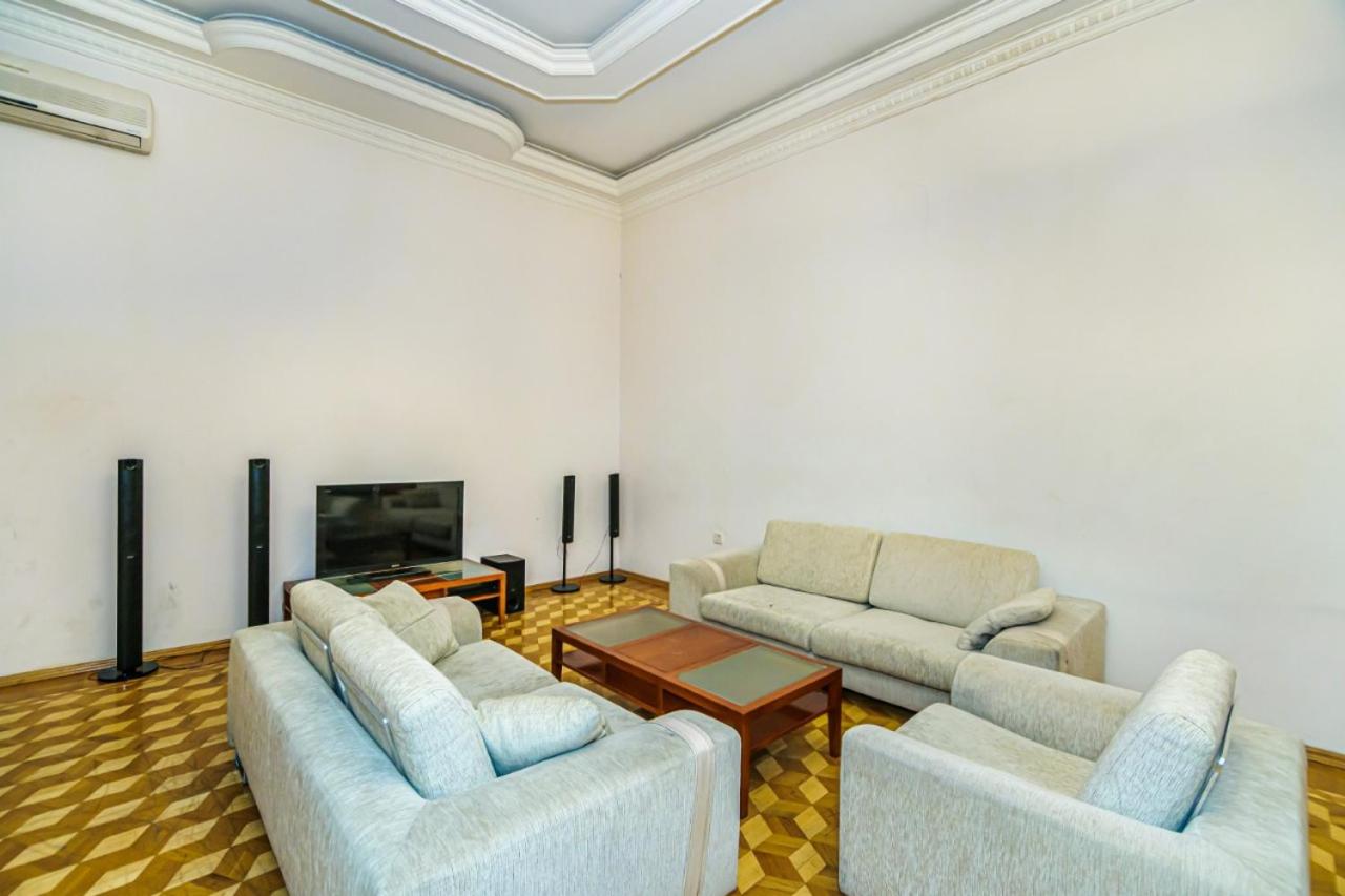 Big Apartment Saray