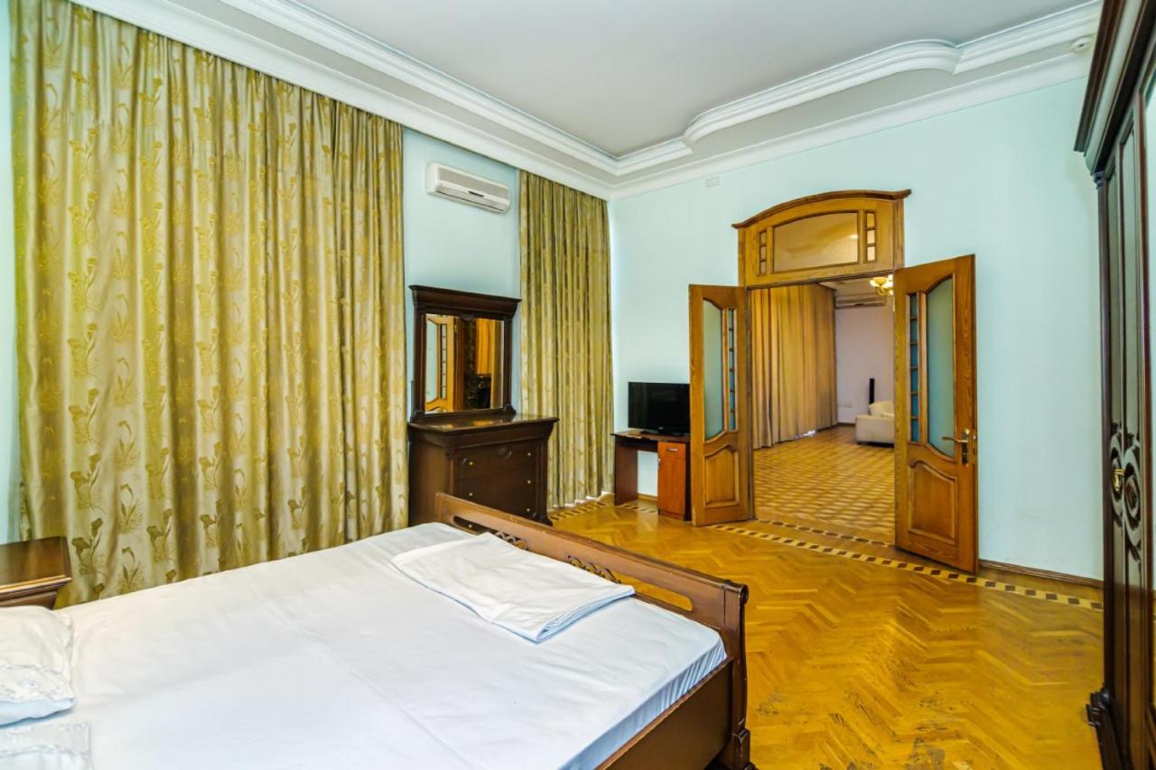 Big Apartment Saray