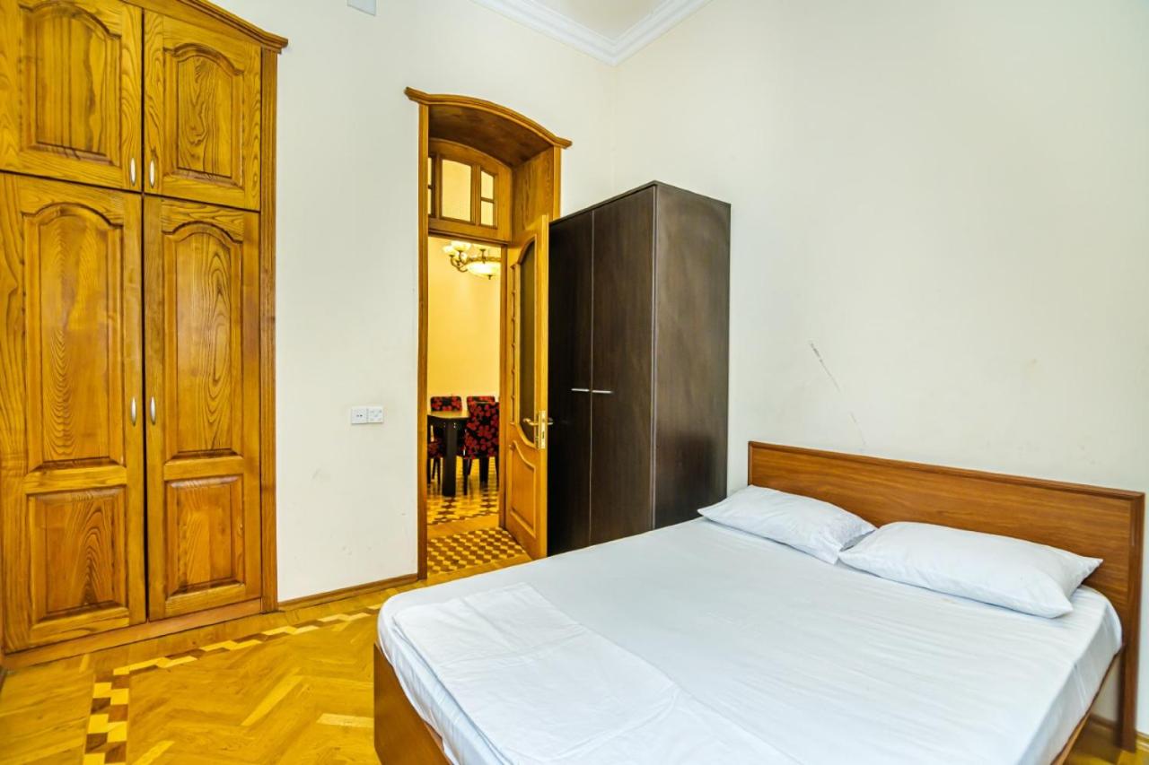 Big Apartment Saray