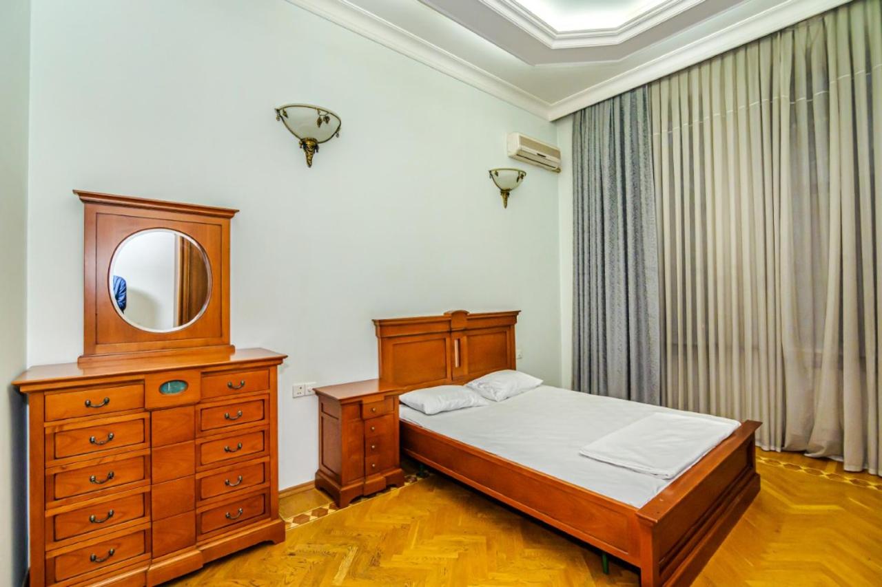 Big Apartment Saray