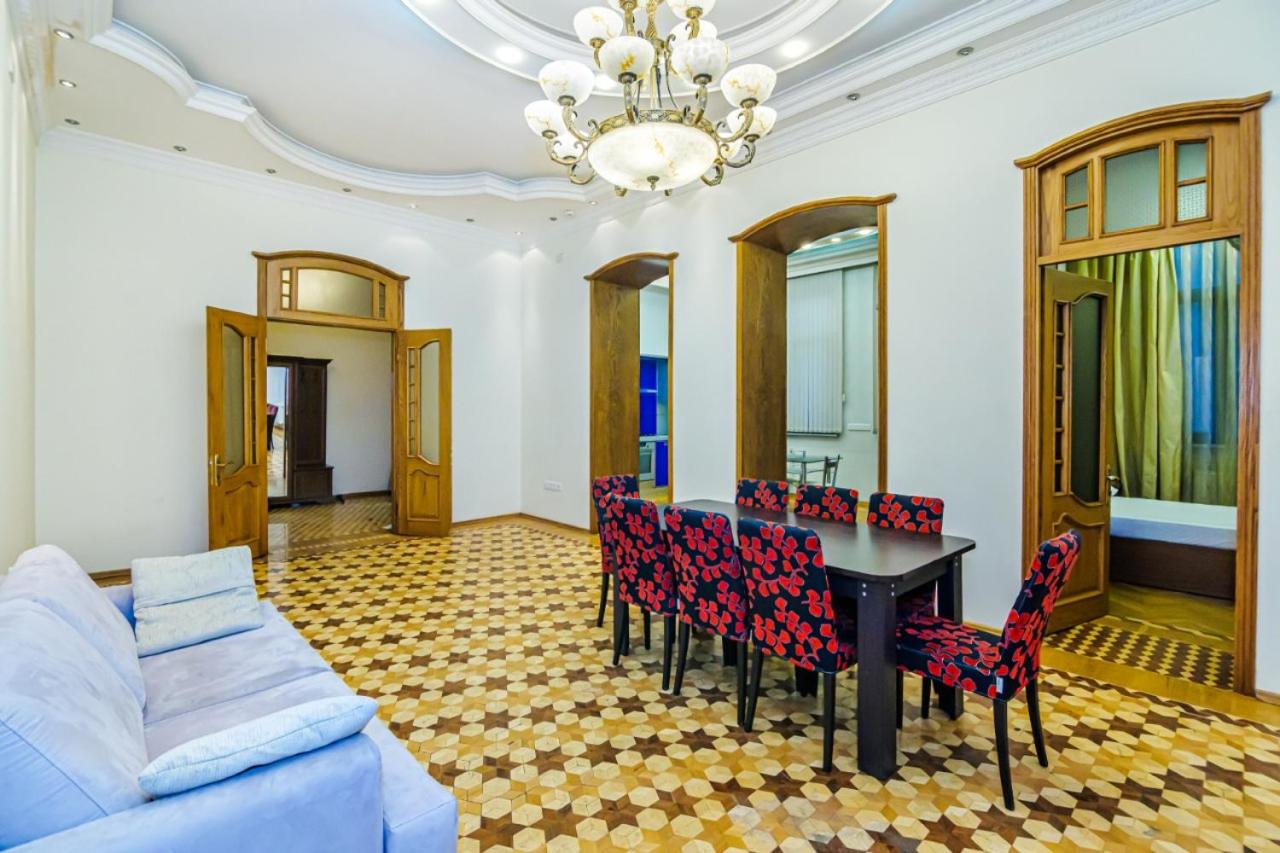 Big Apartment Saray